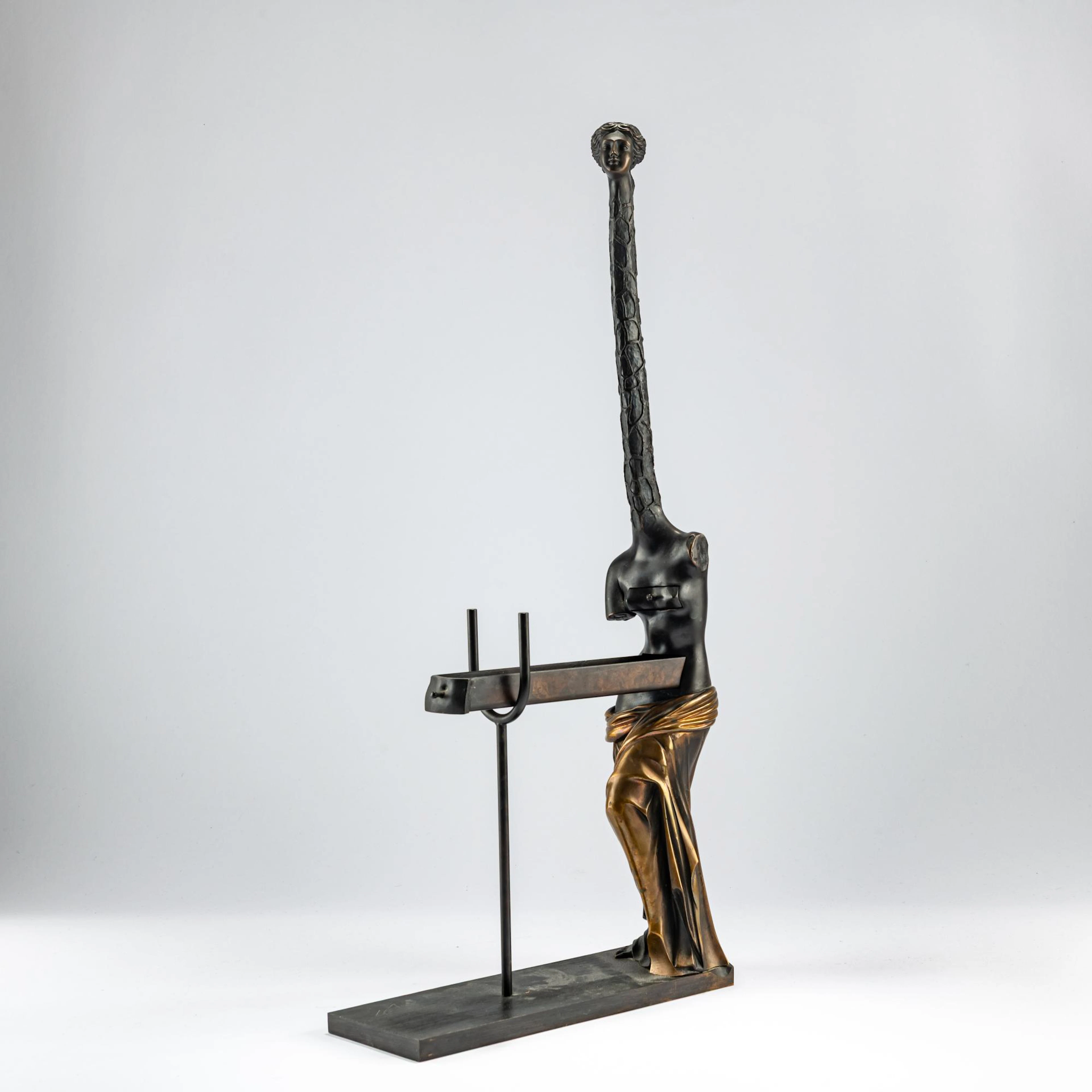 Salvador Dalí (1904 Figueres - 1989 ebenda) Skulptur 'Venus à la girafe', 1973