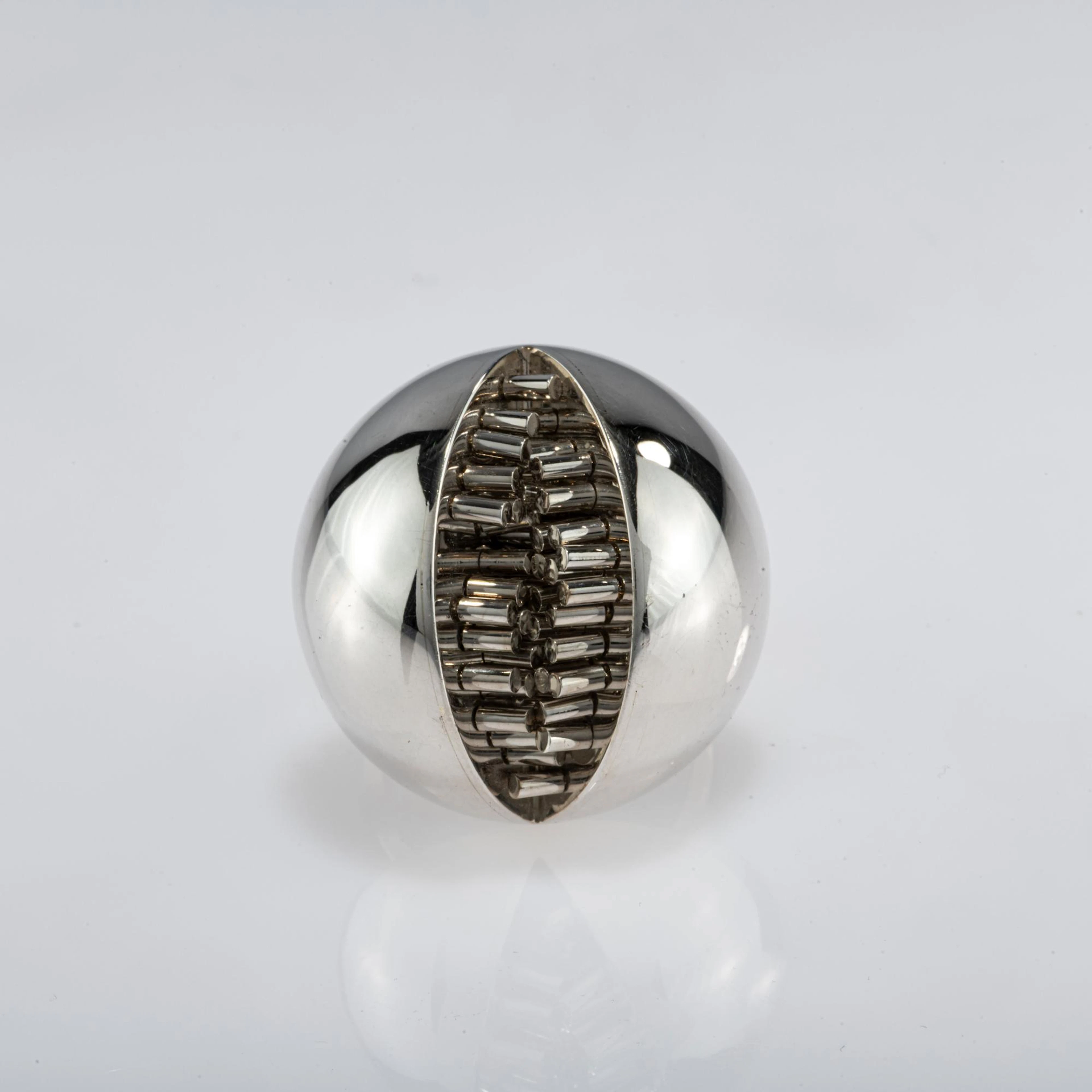 Pol Bury (1922 Haine-Saint-Pierre - 2005 Paris) Ring 'Halfmoon', 2005