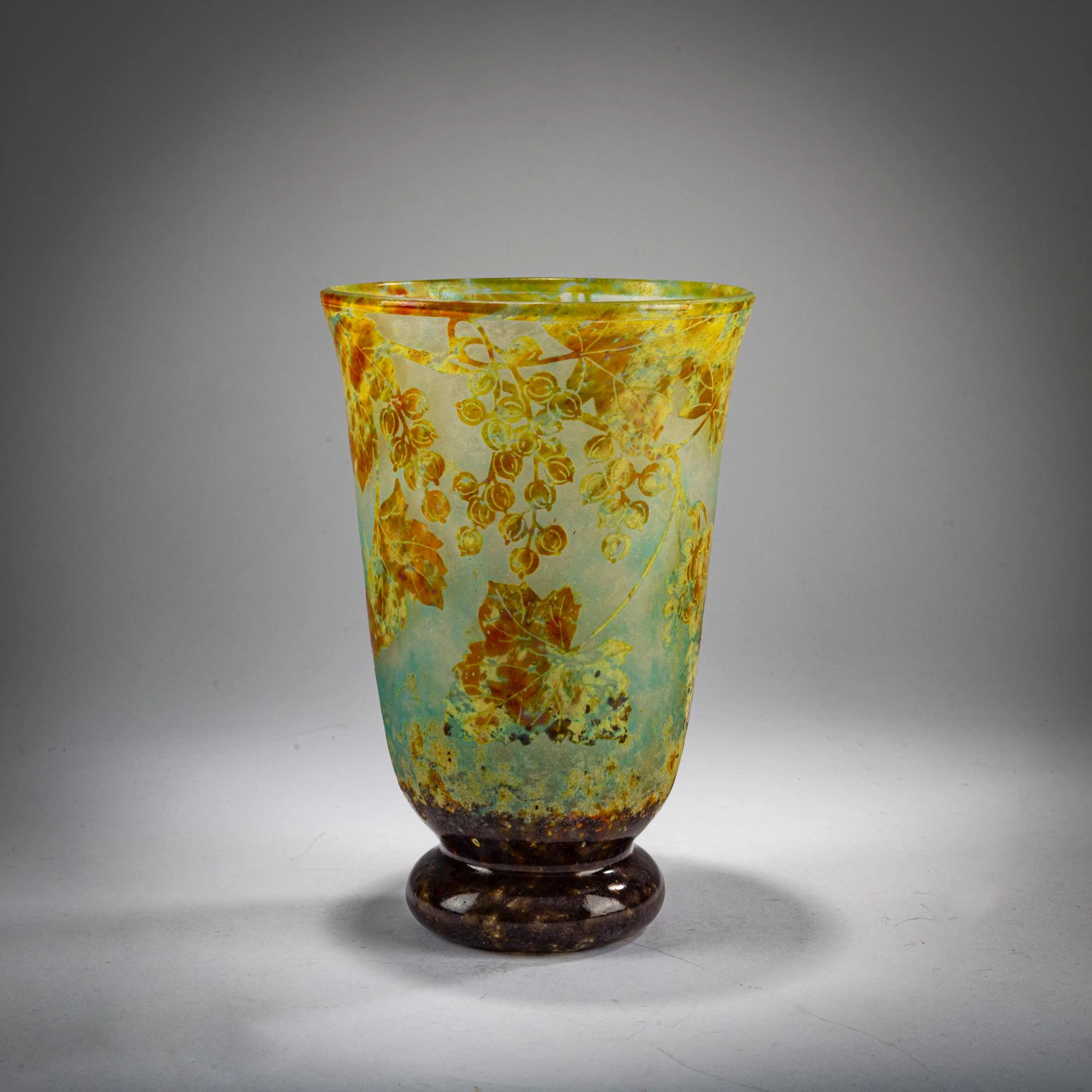 Daum Frères, Nancy Vase 'Vigne vierge', um 1910