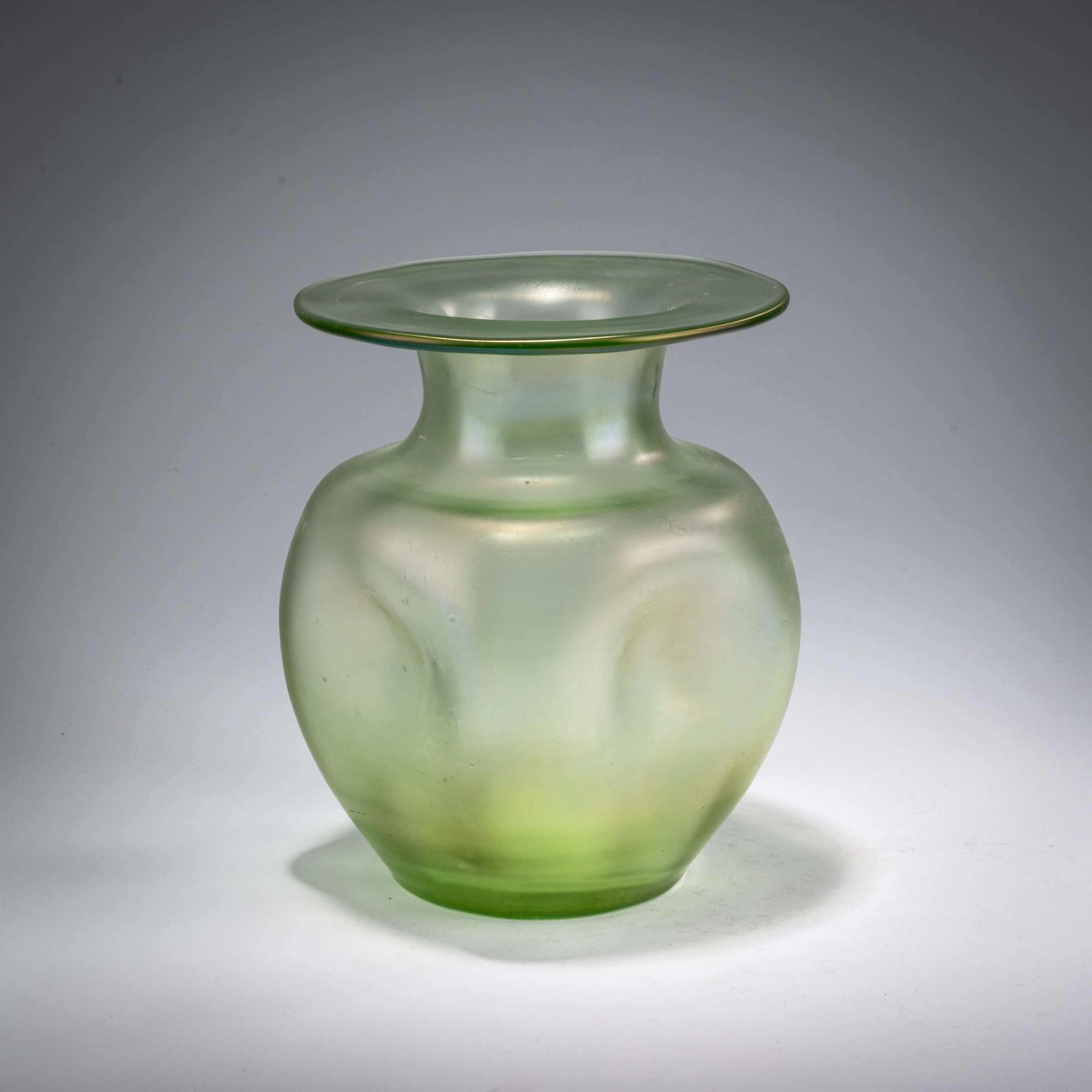 Lötz Wwe., Klostermühle Vase 'Creta glatt', 1898