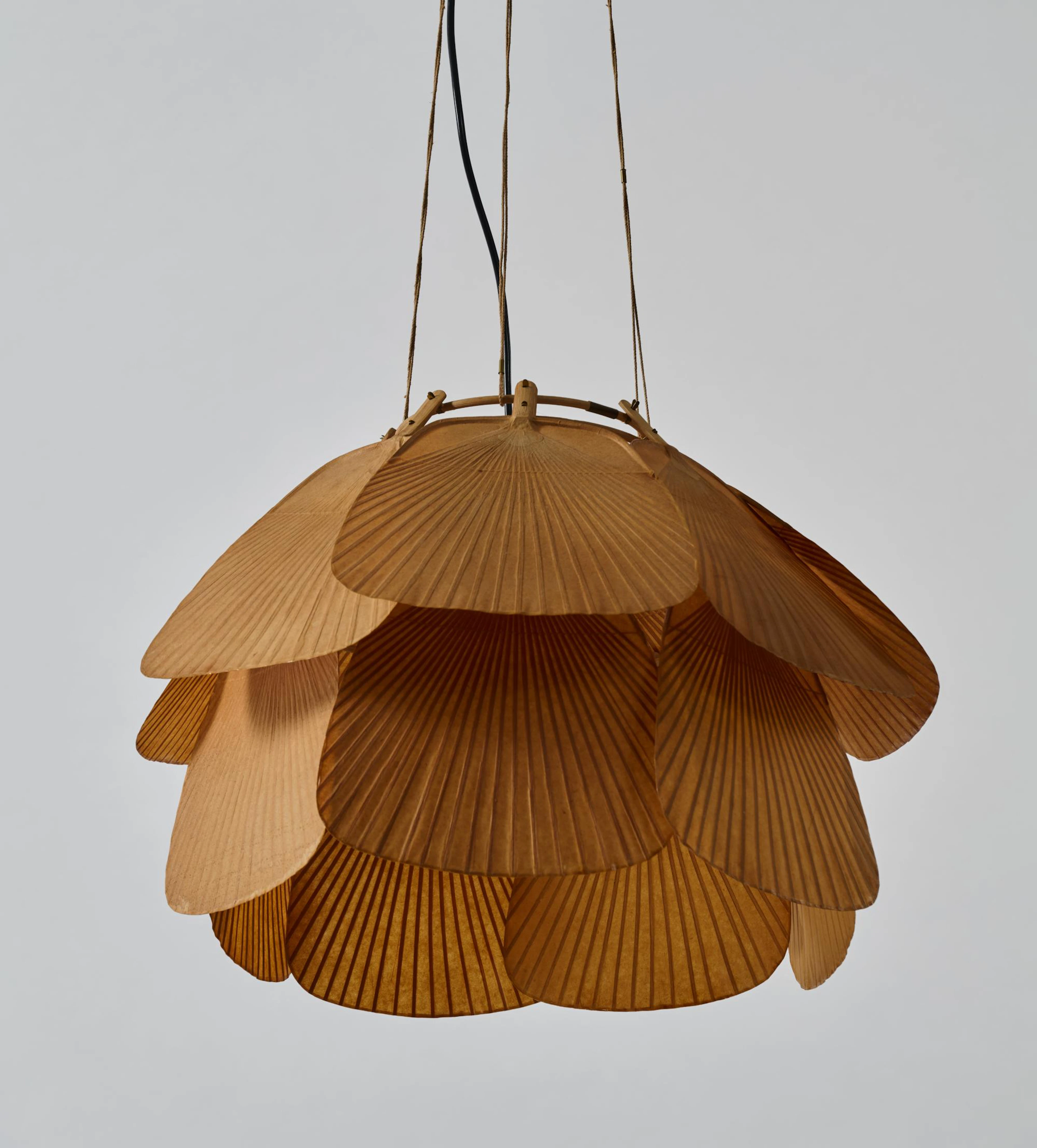 Ingo Maurer Deckenleuchte 'Ju-Yon' aus der Serie 'Uchiwa', 1973 (Entwurf)