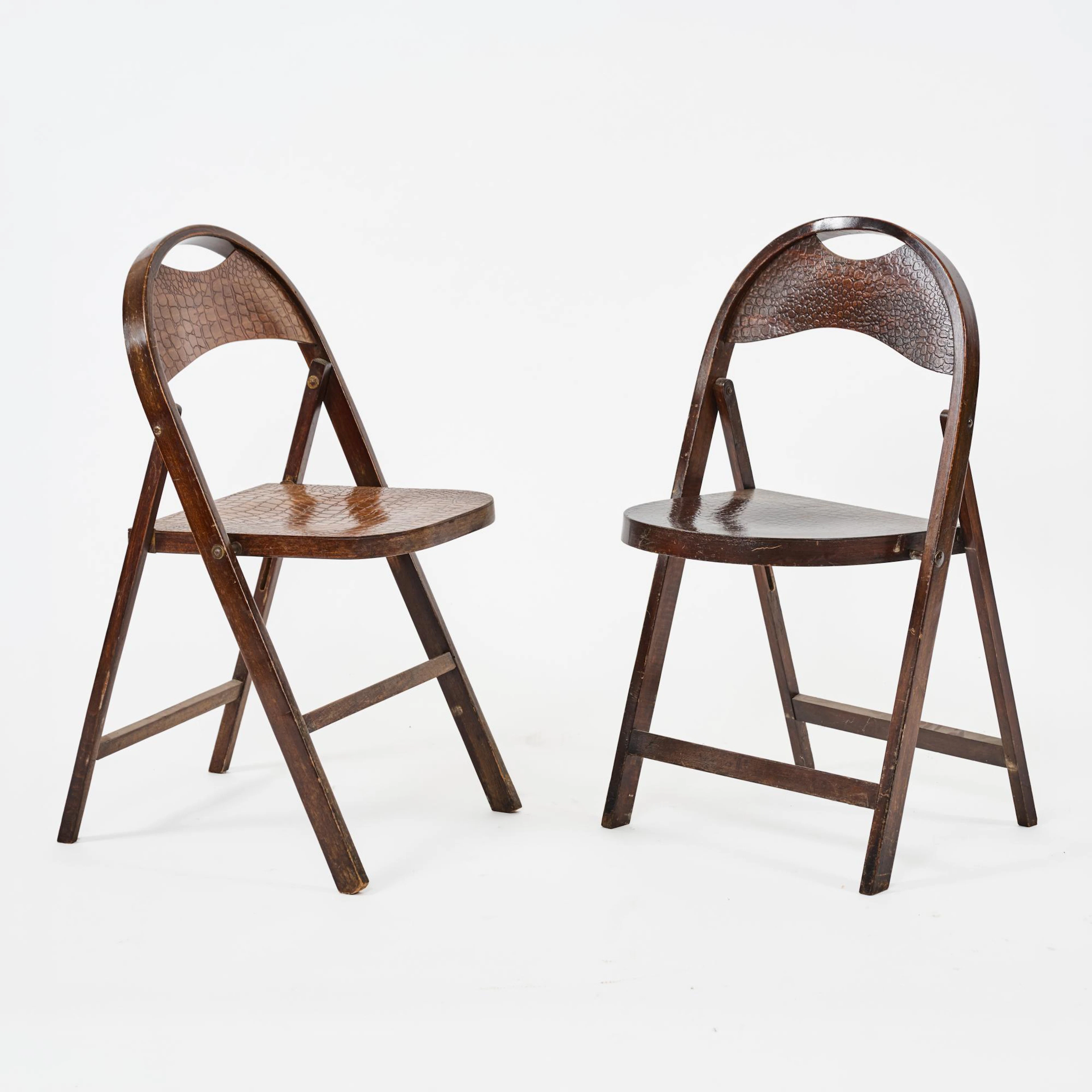 Thonet, Wien Zwei Klappstühle 'B751', um 1930 (Entwurf)