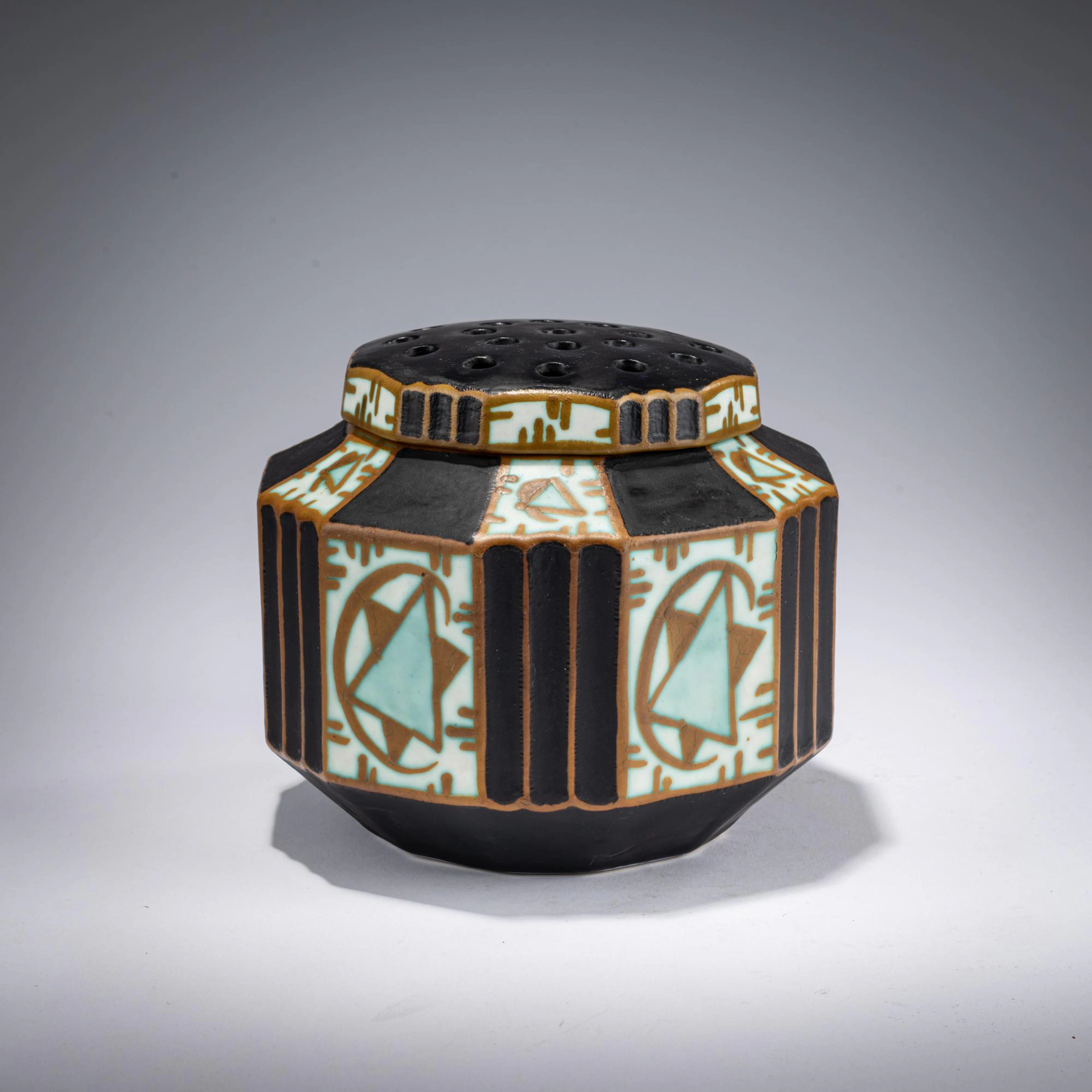 Charles Catteau Rosenvase, um 1926/27