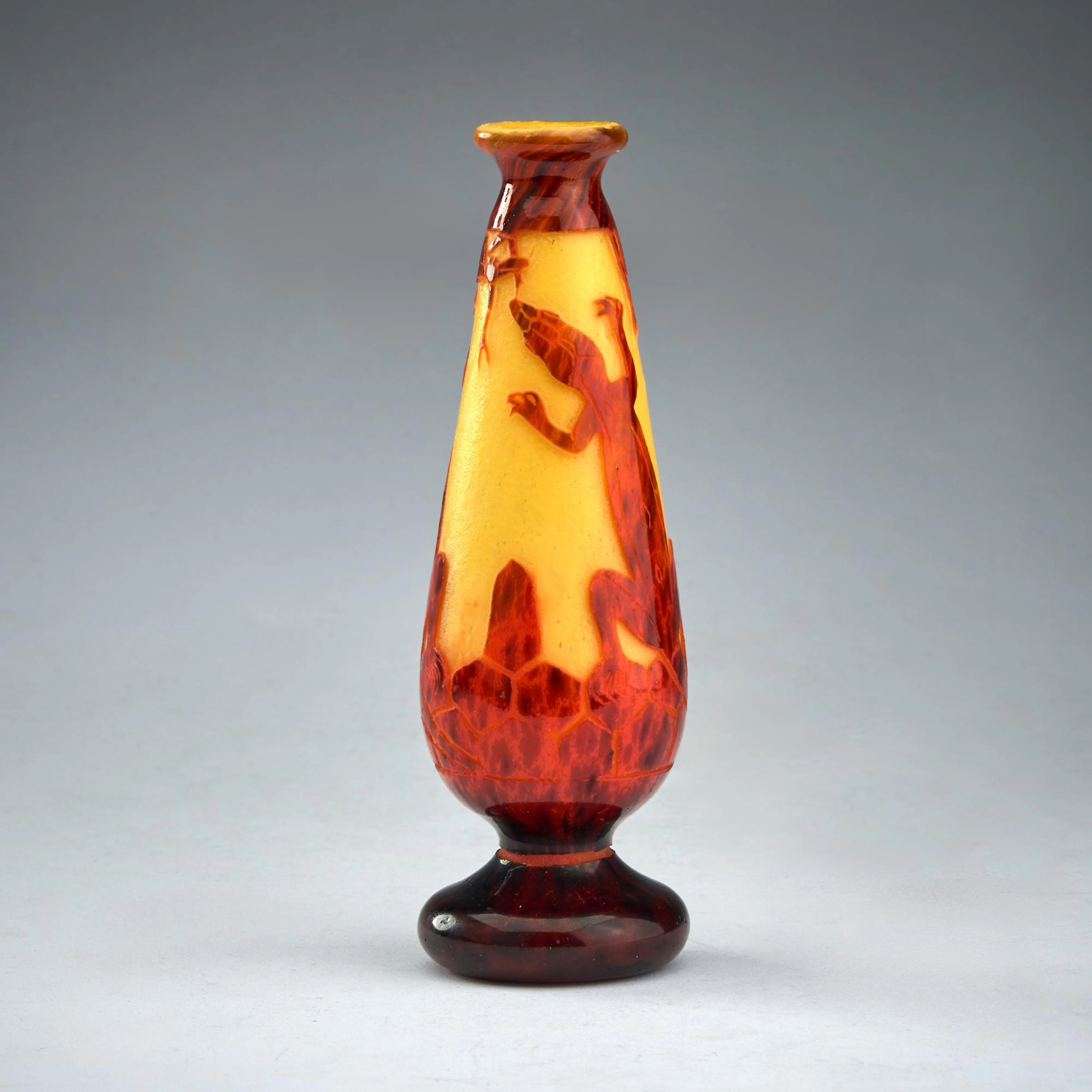 Verreries Schneider, Epinay-sur-Seine Kleine Vase 'Lézards', 1922-25