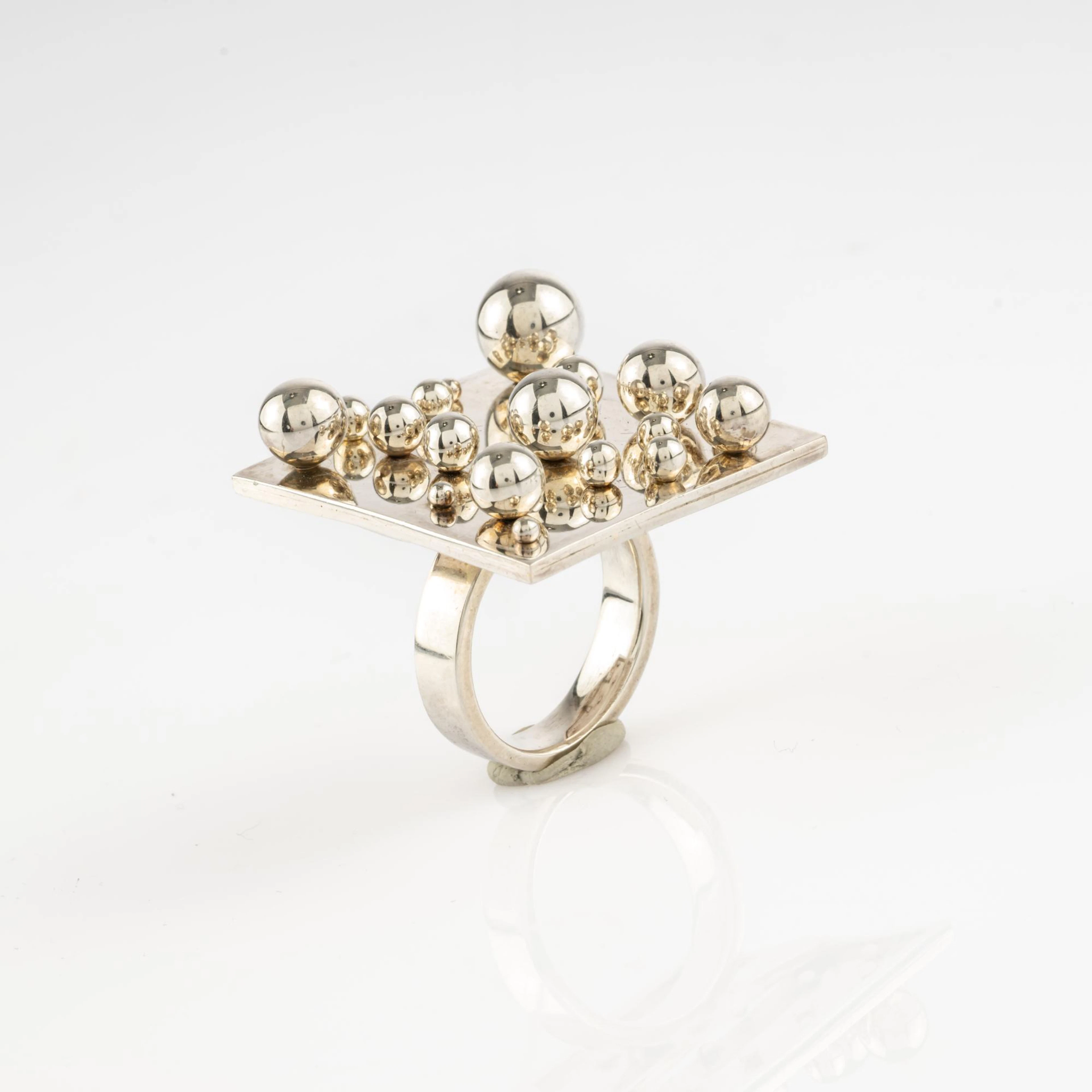 Pol Bury (1922 Haine-Saint-Pierre - 2005 Paris) Ring 'Square', 2005