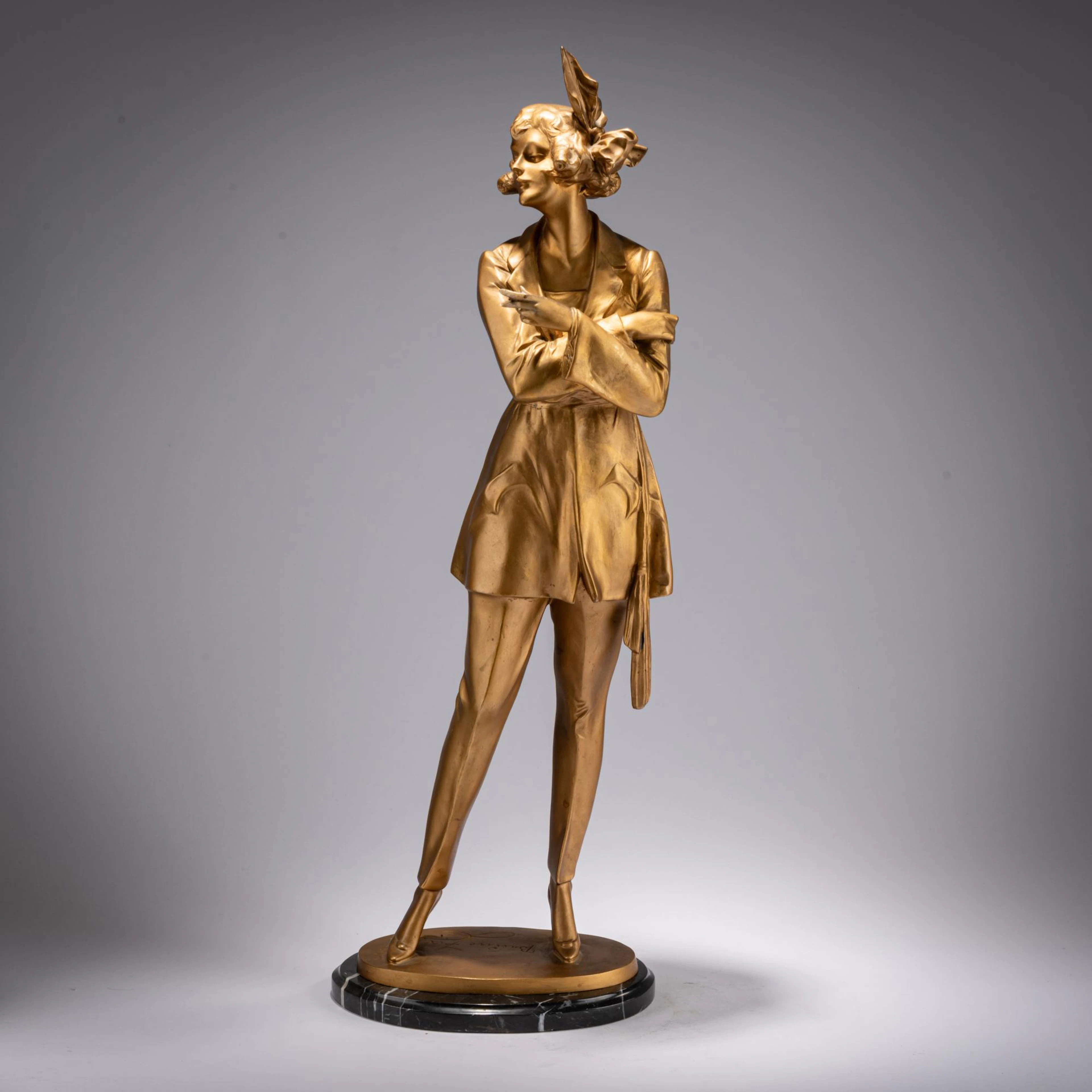 Bruno Zach Bronzefigur 'Mädchen mit Zigarette', um 1925