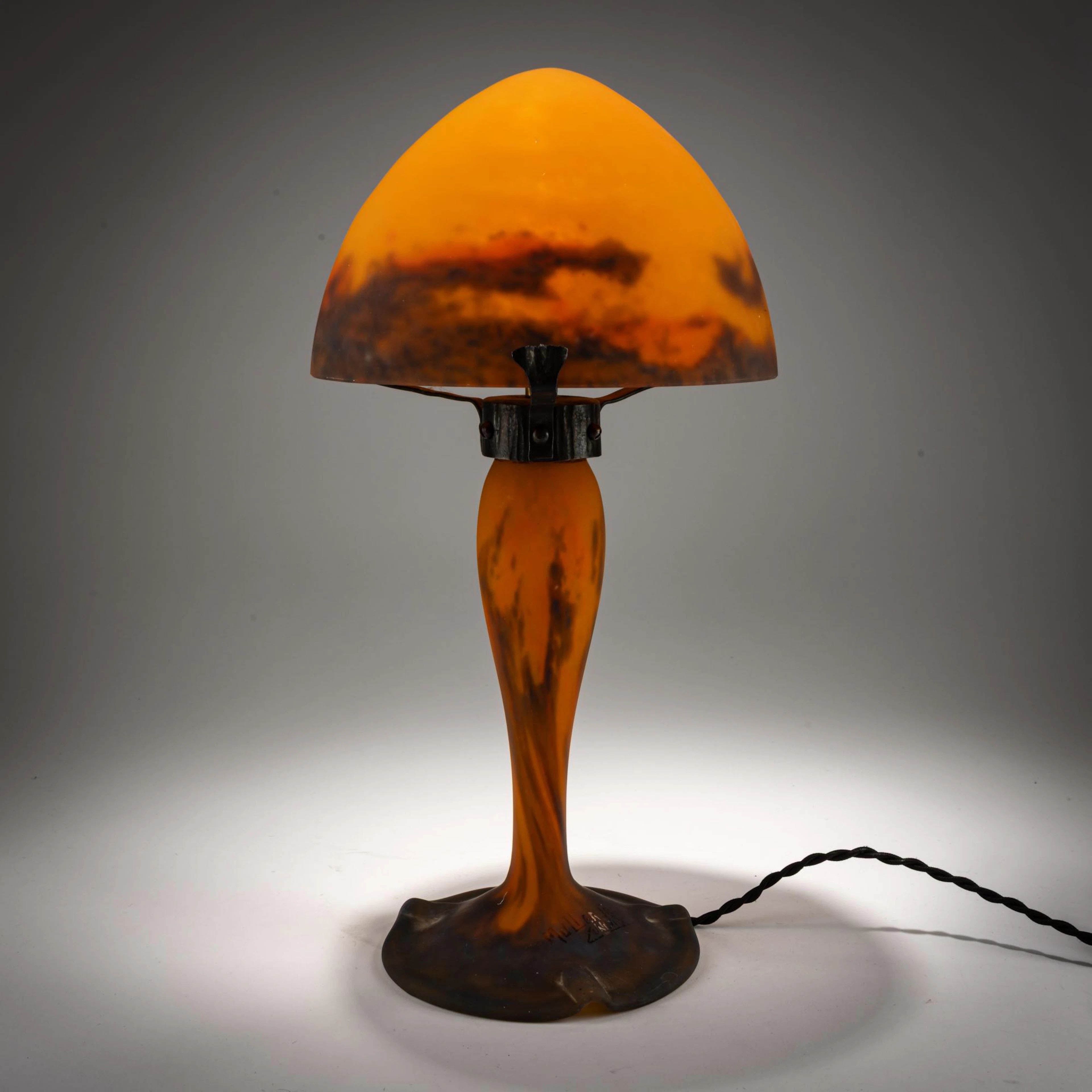 Muller Frères, Lunéville Tischleuchte, um 1925