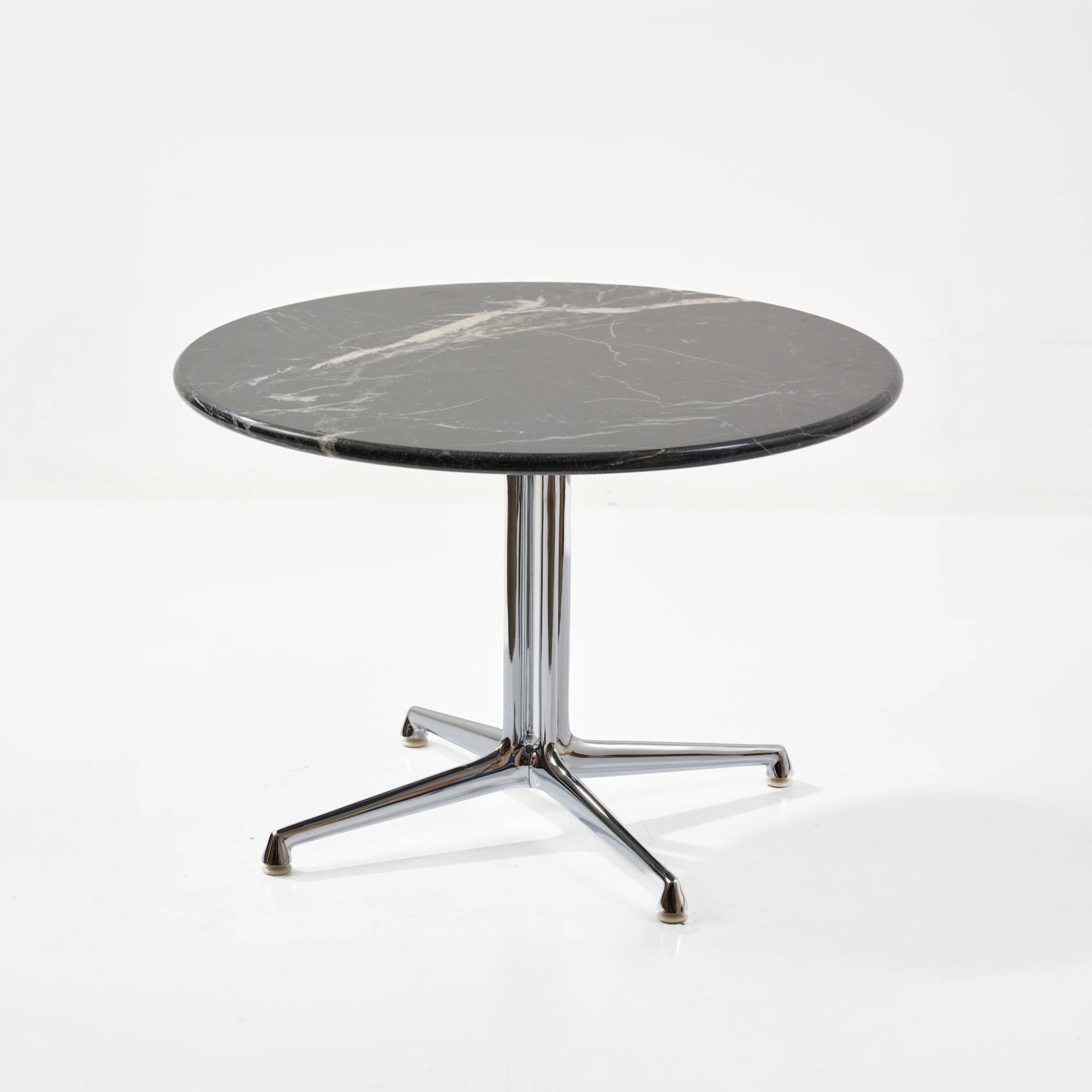 Ray Eames; Charles Eames Beistelltisch 'La Fonda', um 1961 (Entwurf)