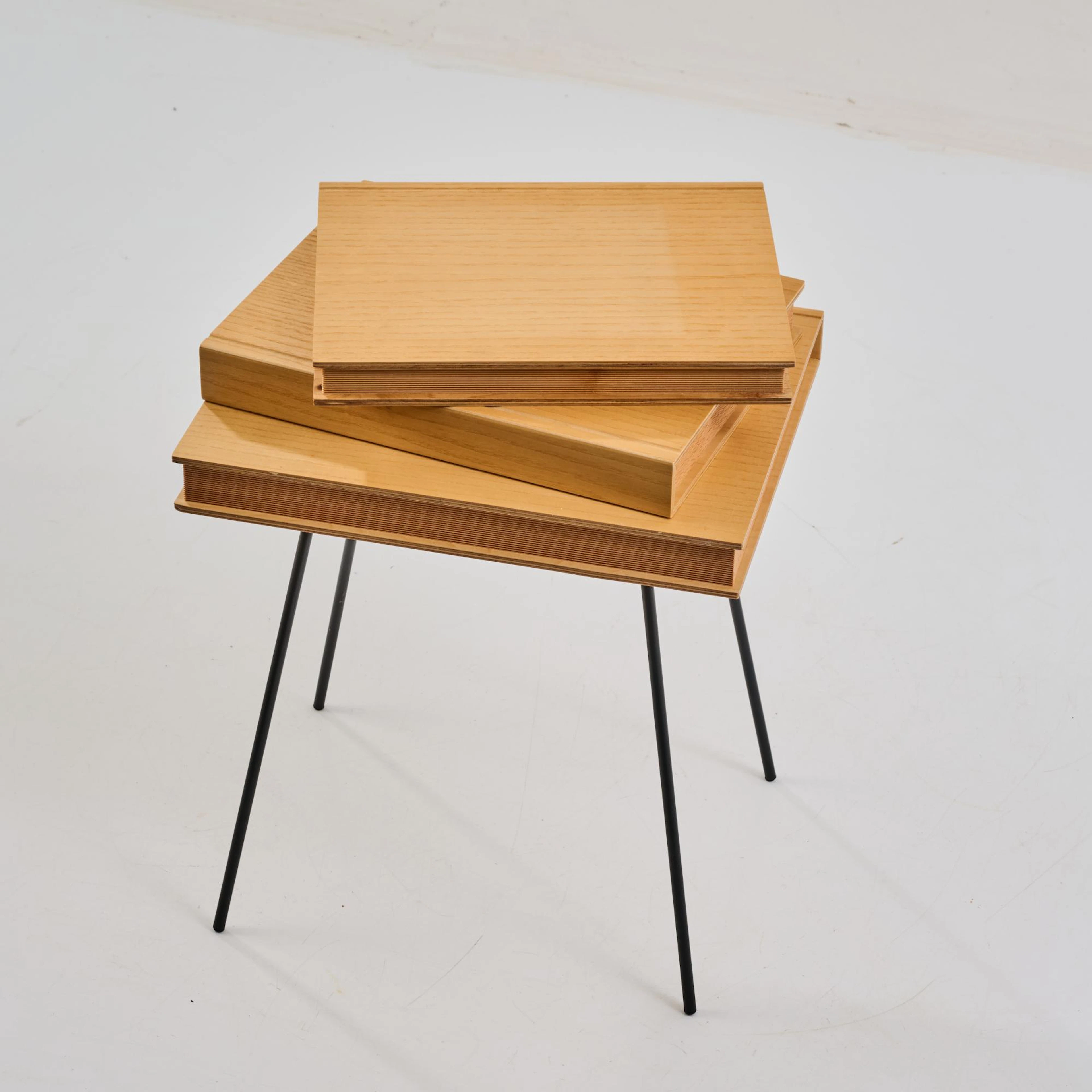 Marco Romanelli ; Marta Laudani Beistelltisch 'Fairy Tales', 2014 (Entwurf)
