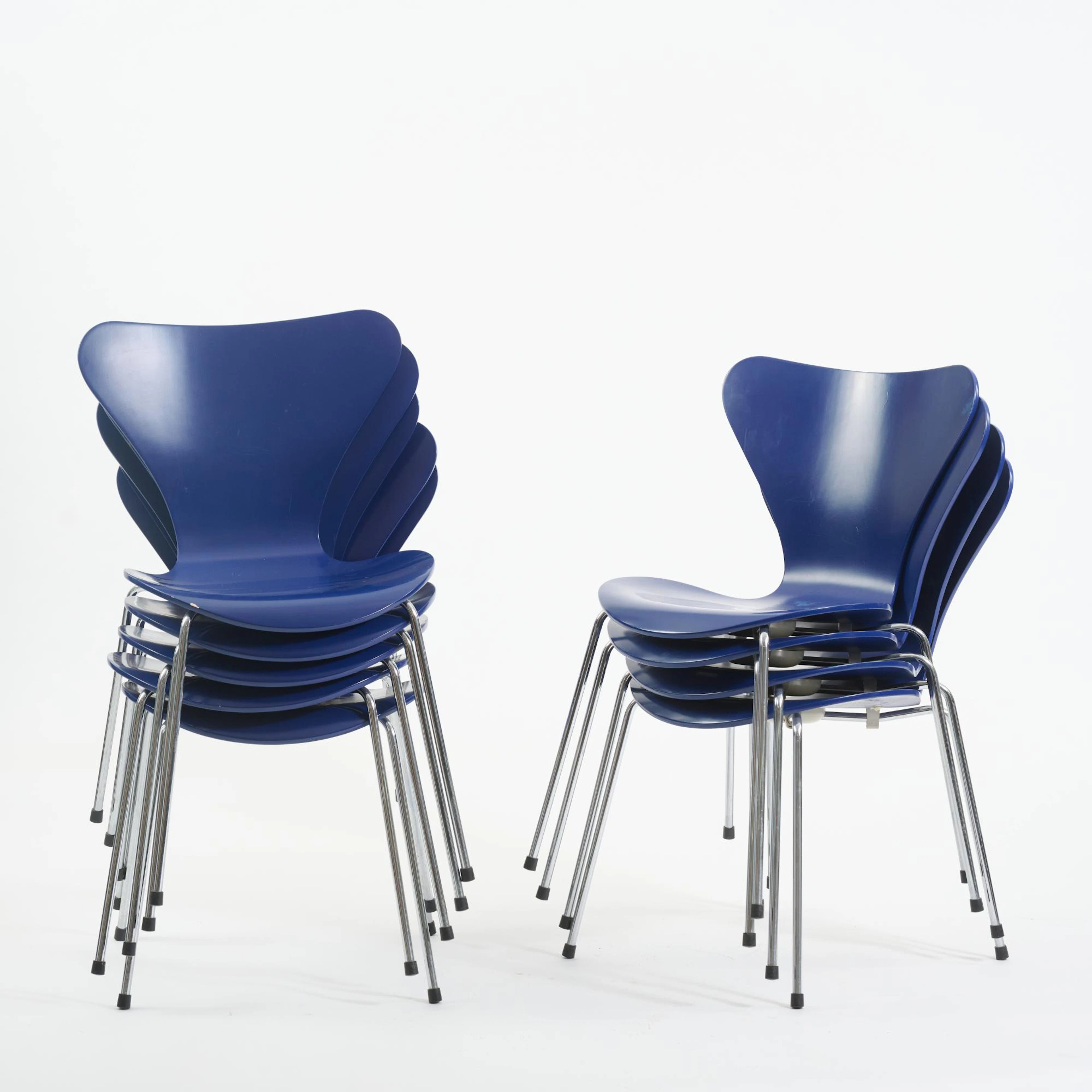 Arne Jacobsen Neun Stühle '3107', 1955 (Entwurf)