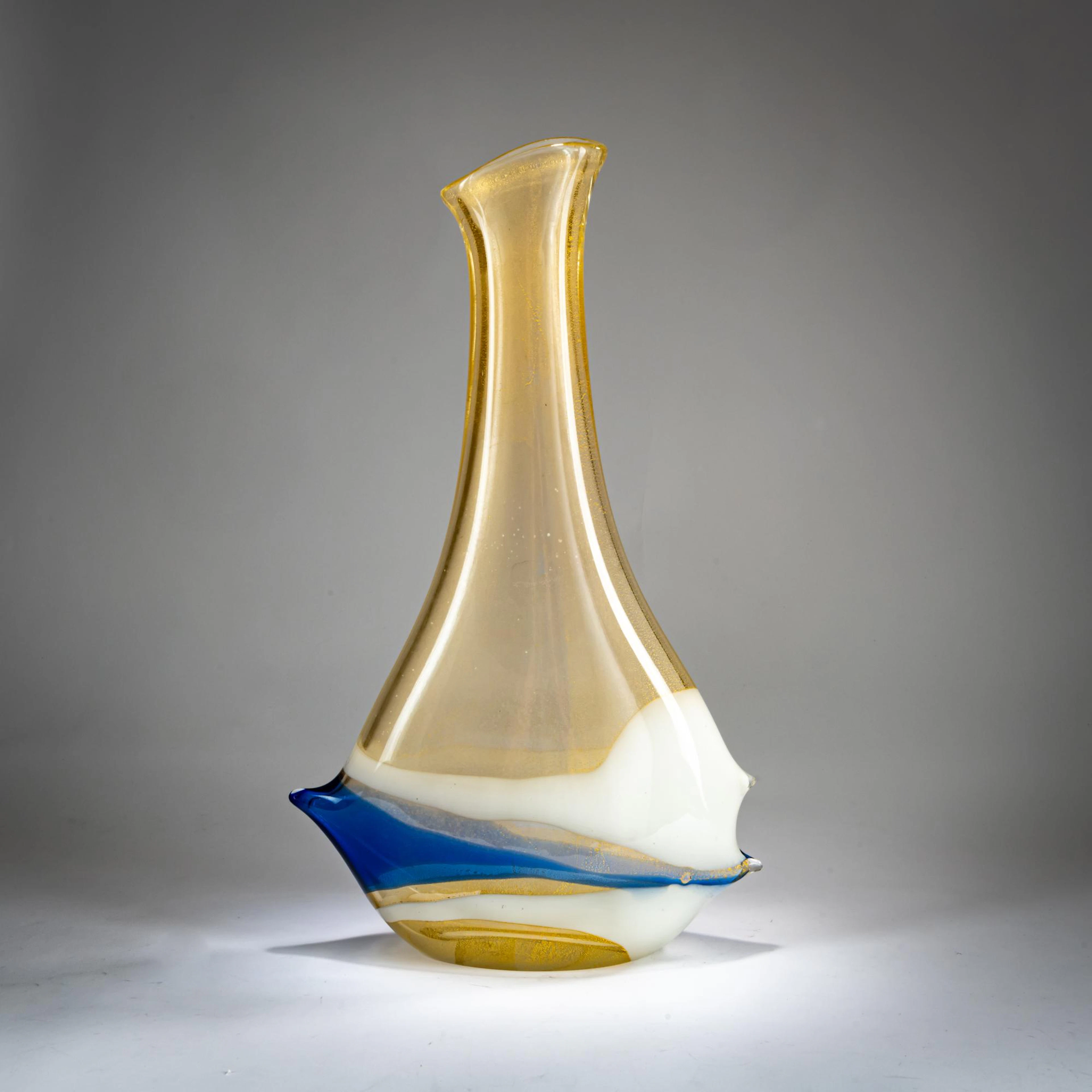 Anzolo Fuga Vase 'Cristallo oro, fasce bianco e blu irregolare', 1956