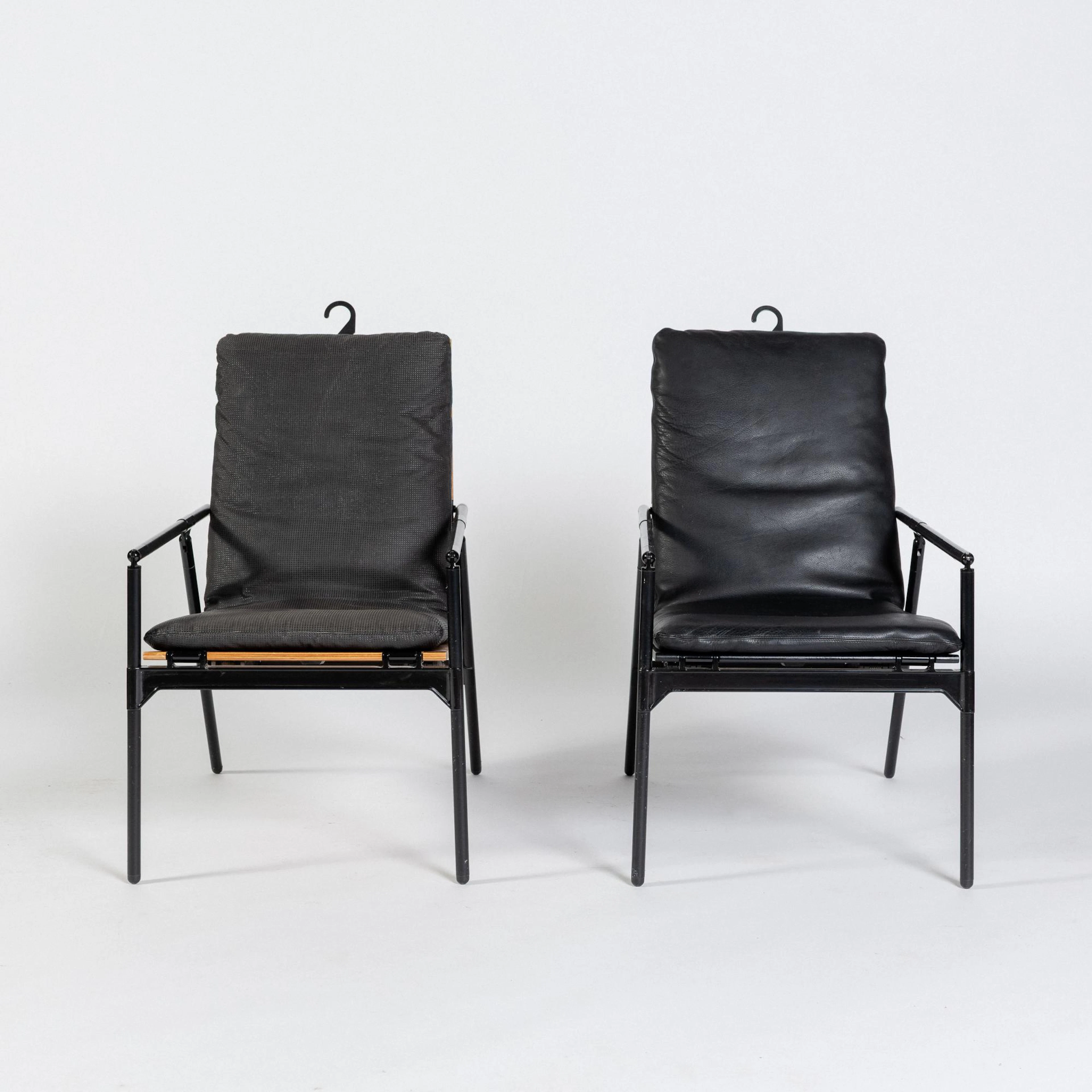 Richard Sapper Zwei Klappstühle 'Nena', 1984 (Entwurf)