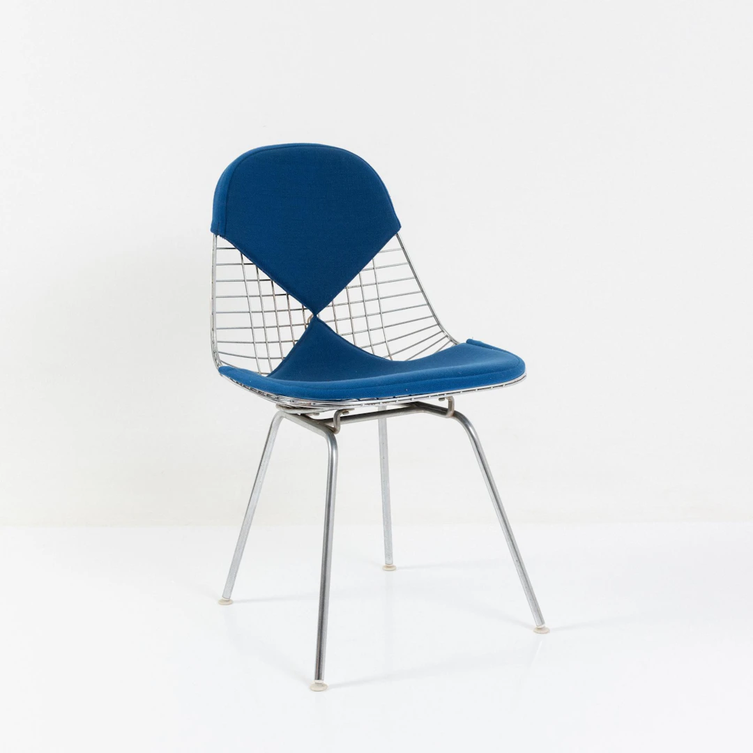 Charles Eames; Ray Eames Stuhl 'DKX' auf H-Base mit Bikini-Polsterung