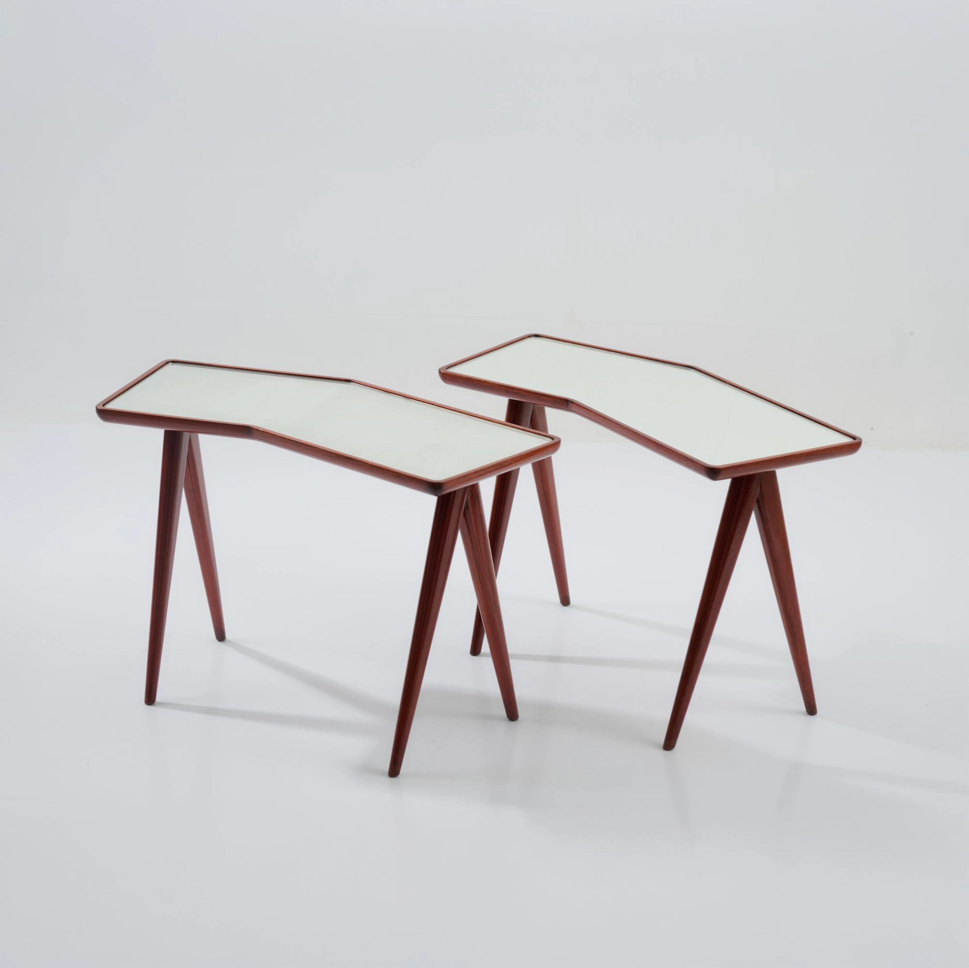 Pietro Chiesa; Gio Ponti Zwei Beistelltische, 1936