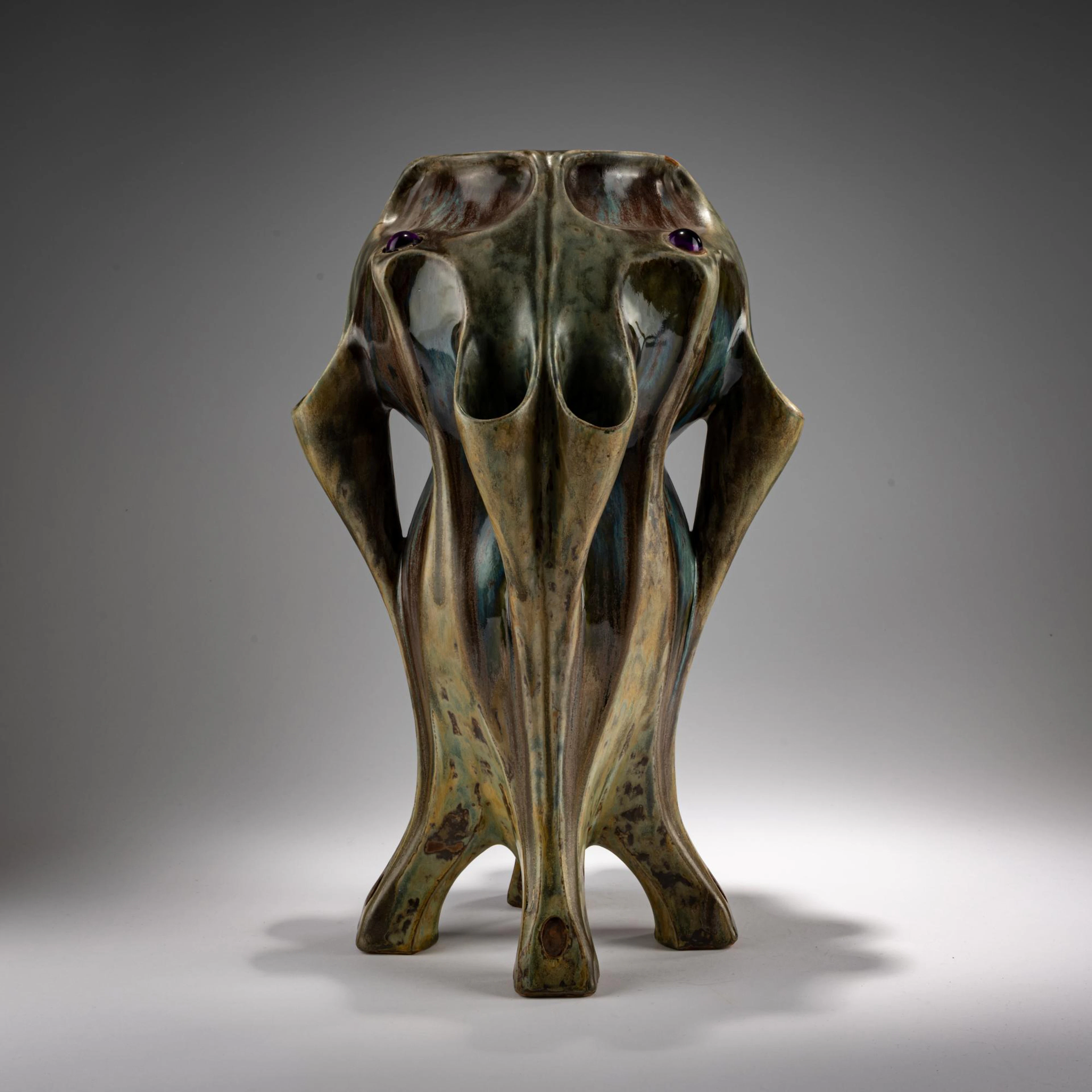 Joseph Mougin Hohe Vase auf vier Füßen, um 1900