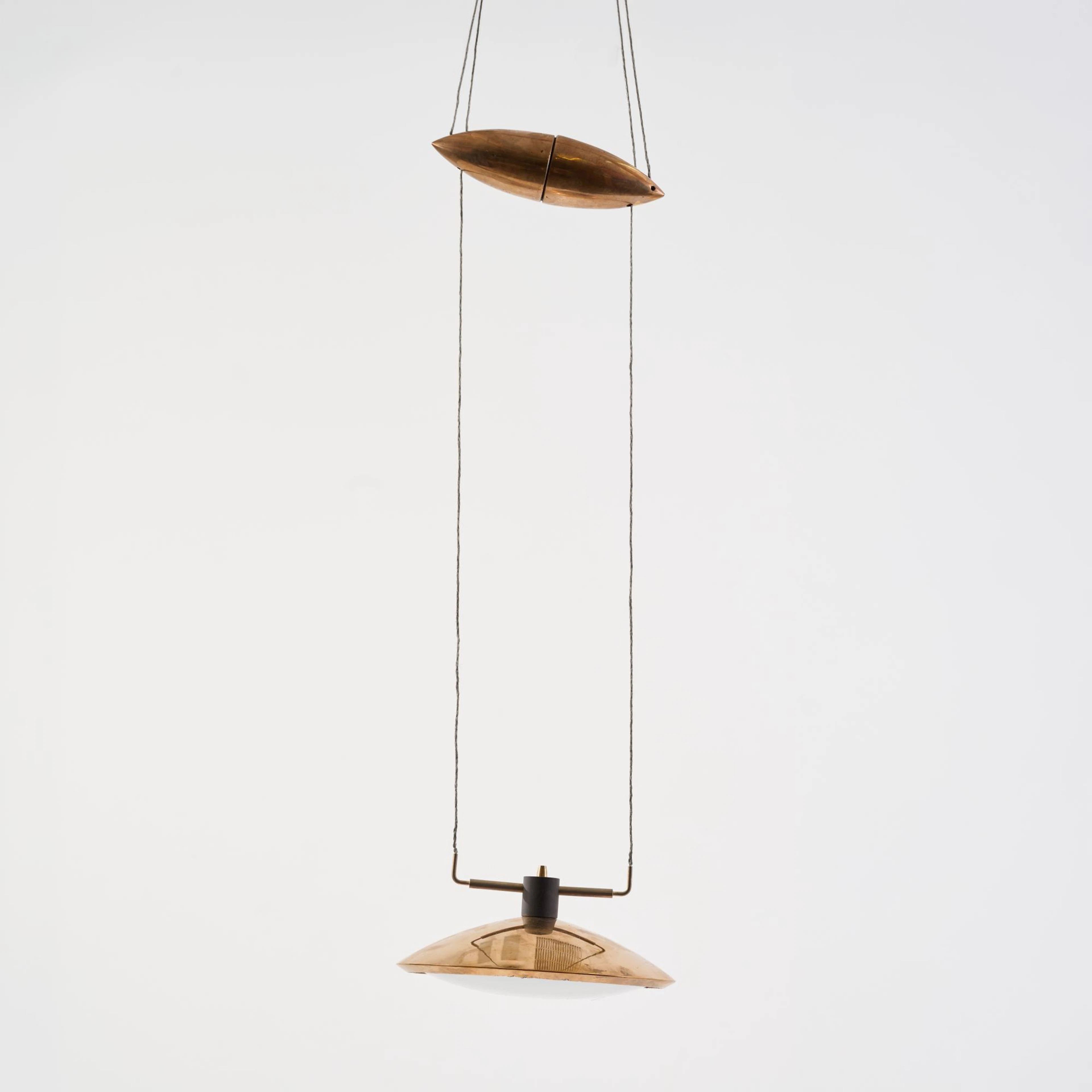 Tobias Grau Deckenleuchte mit Gegengewicht 'Tai ', 1992 (Entwurf)