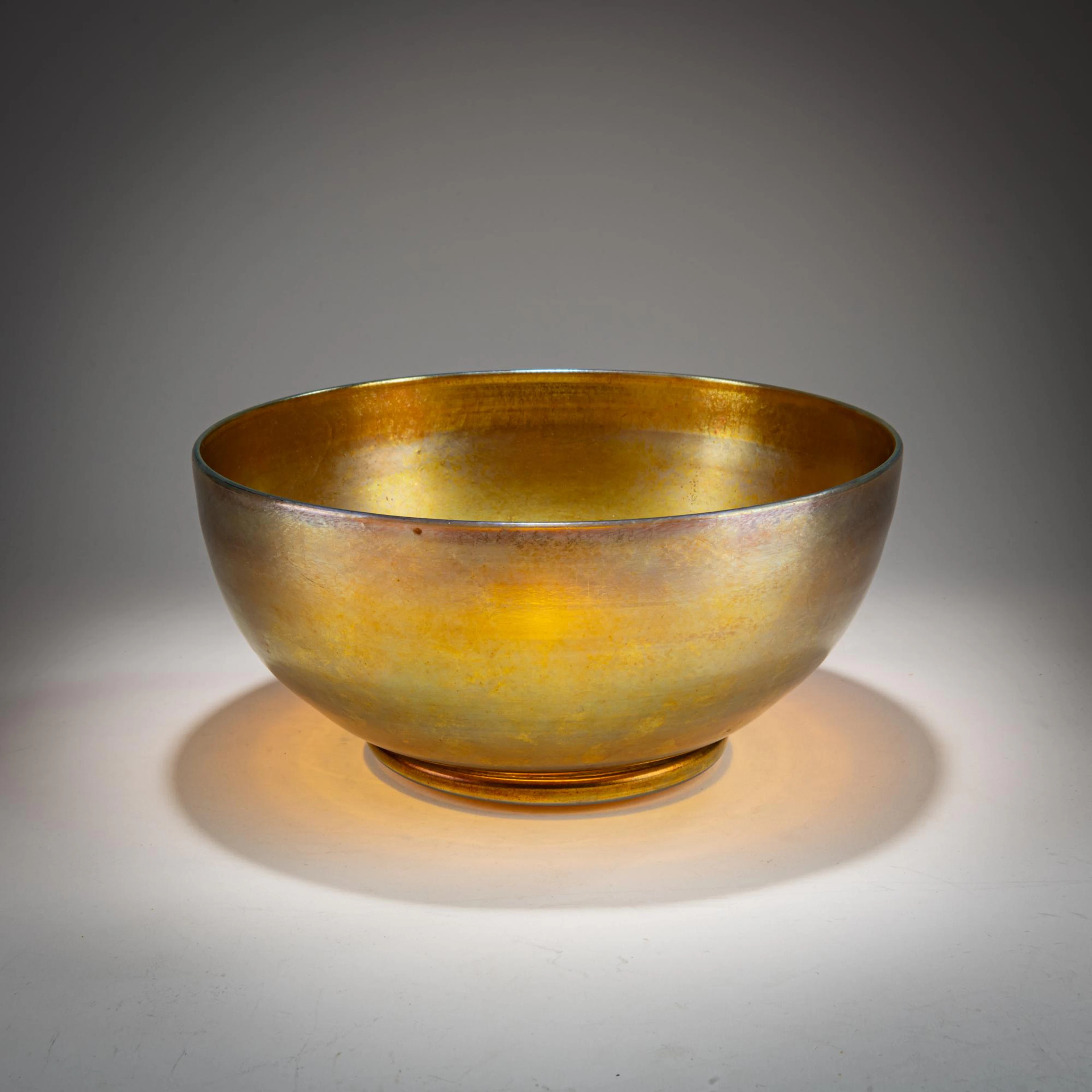 Louis C. Tiffany Weite 'Favrile'-Schale, 1916