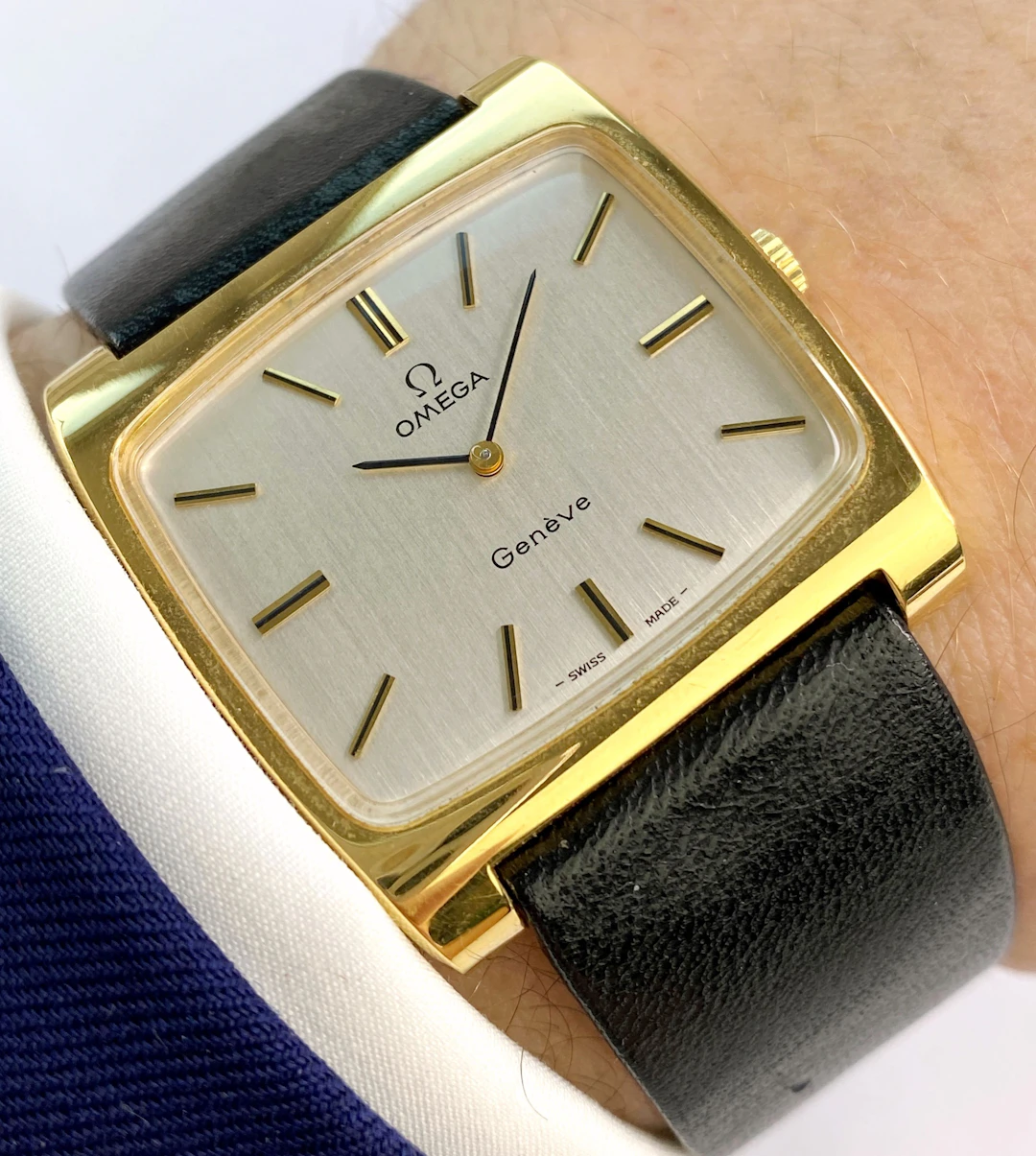 Omega Geneve Vintage Linen Dial Tank 35 x 36mm