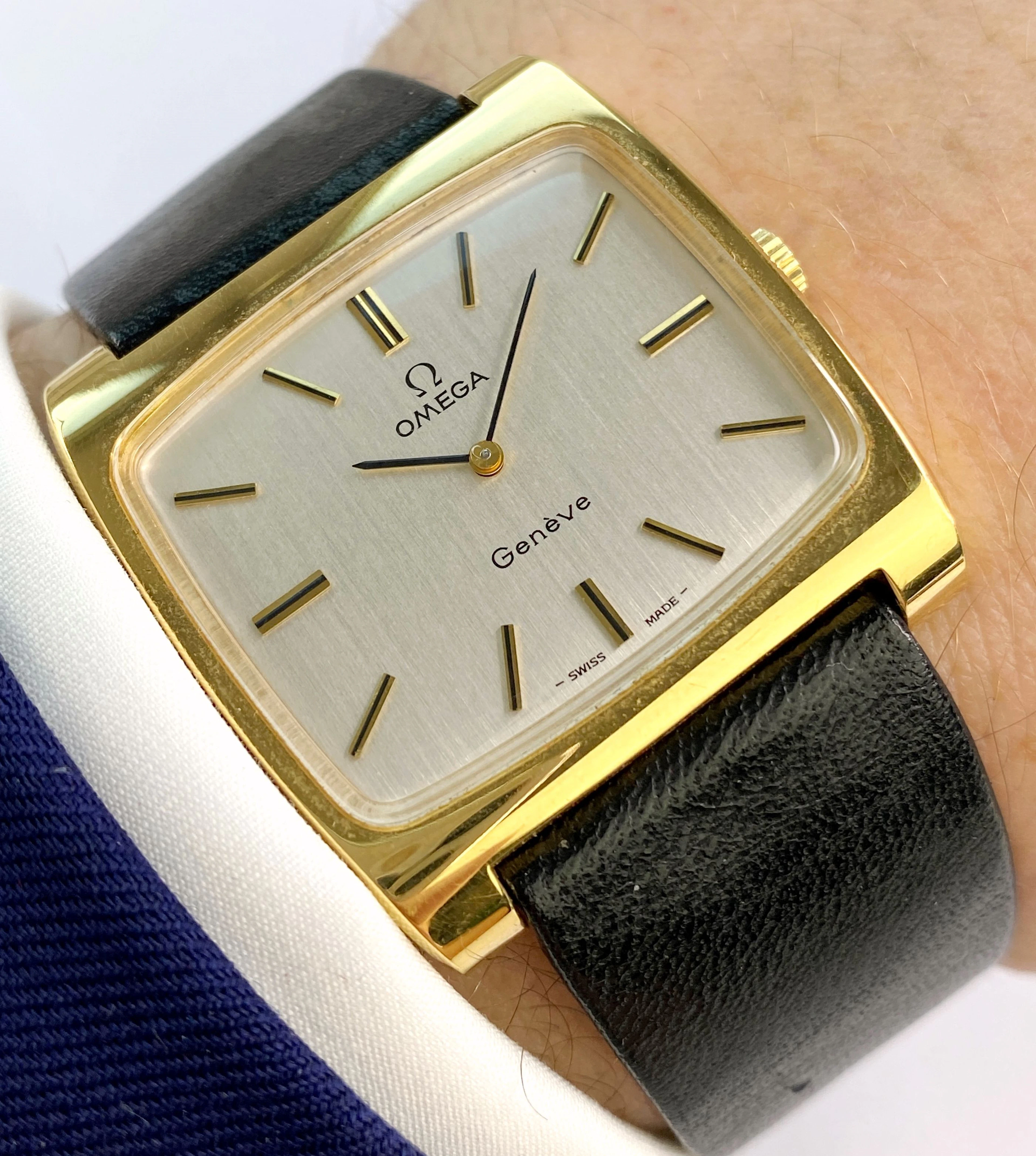 Omega Geneve Vintage Linen Dial Tank 35 x 36mm