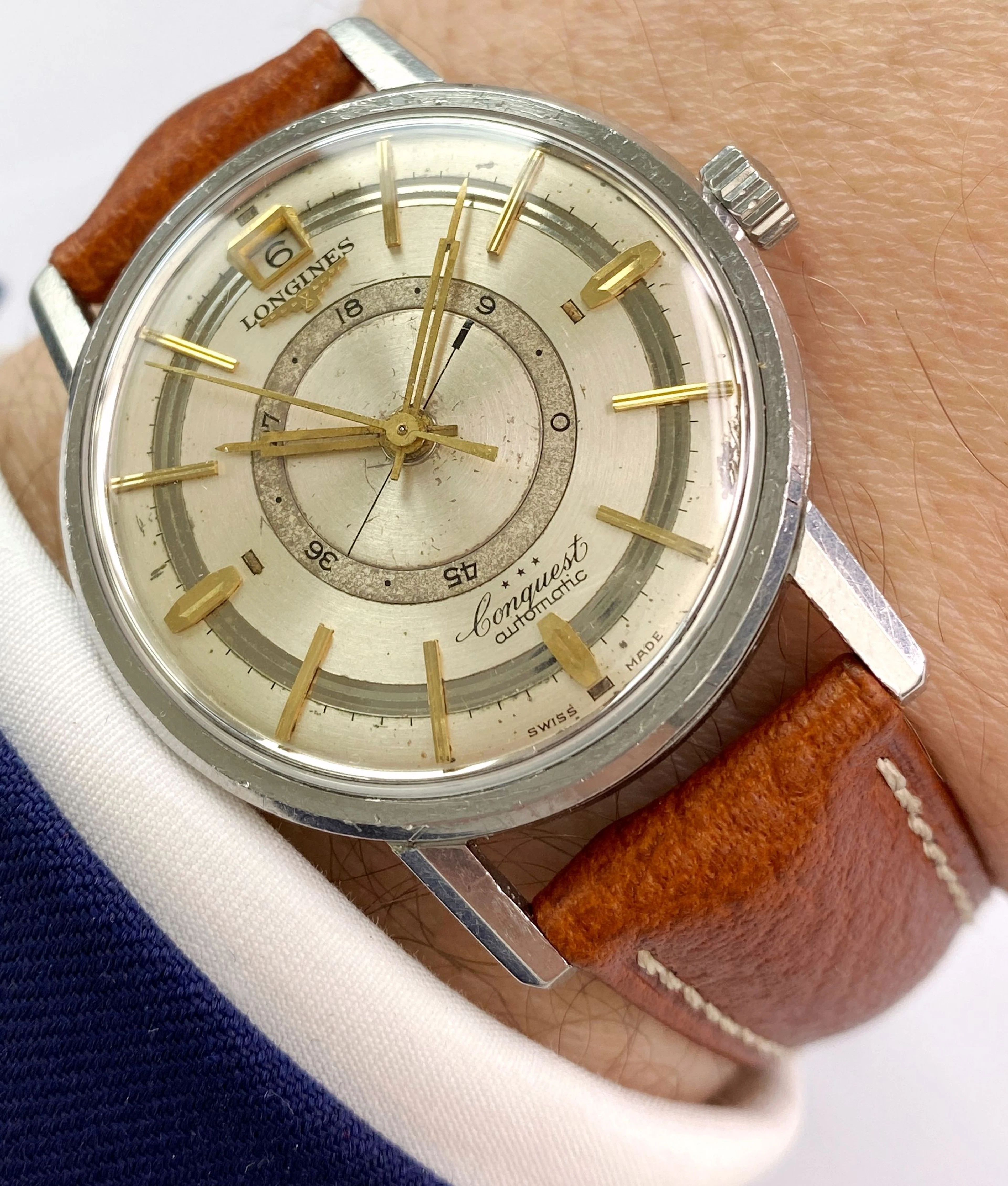 Serviced Longines Conquest Power Reserve ref 9032 Sector Dial
