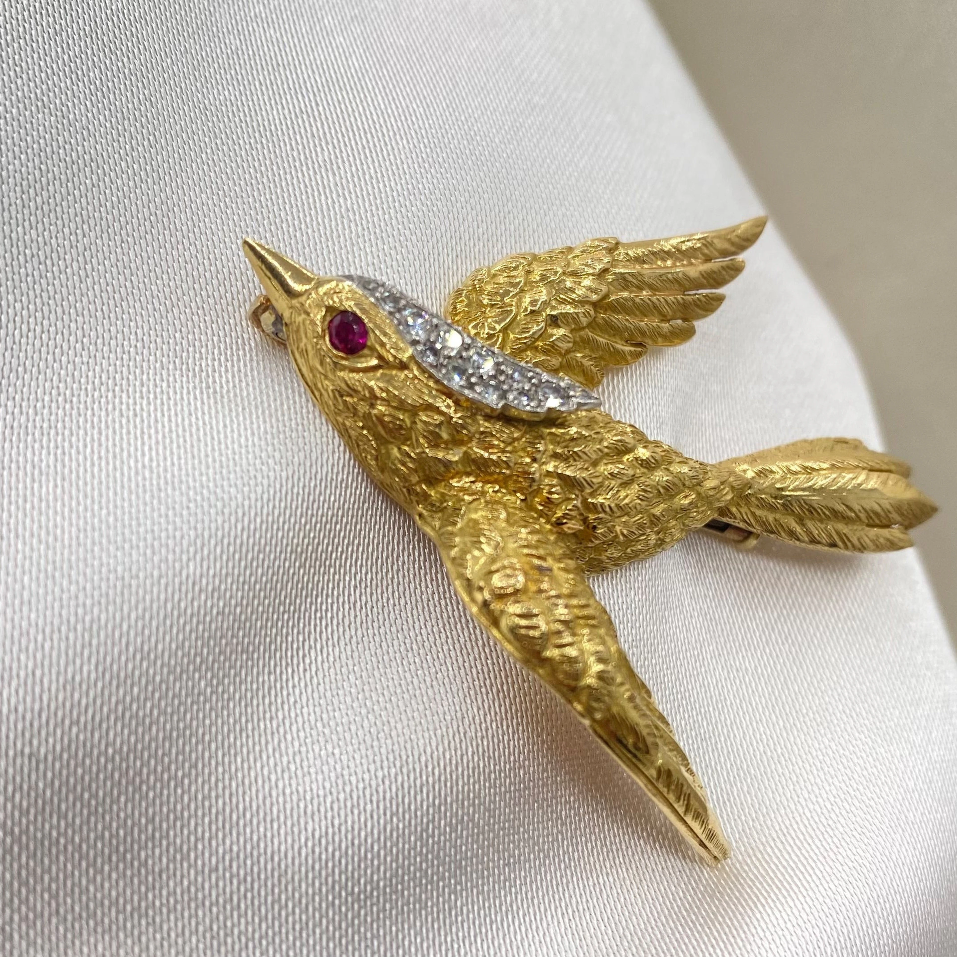Vintage gold brooch with ruby & diamonds: “Bird of Paradise”
