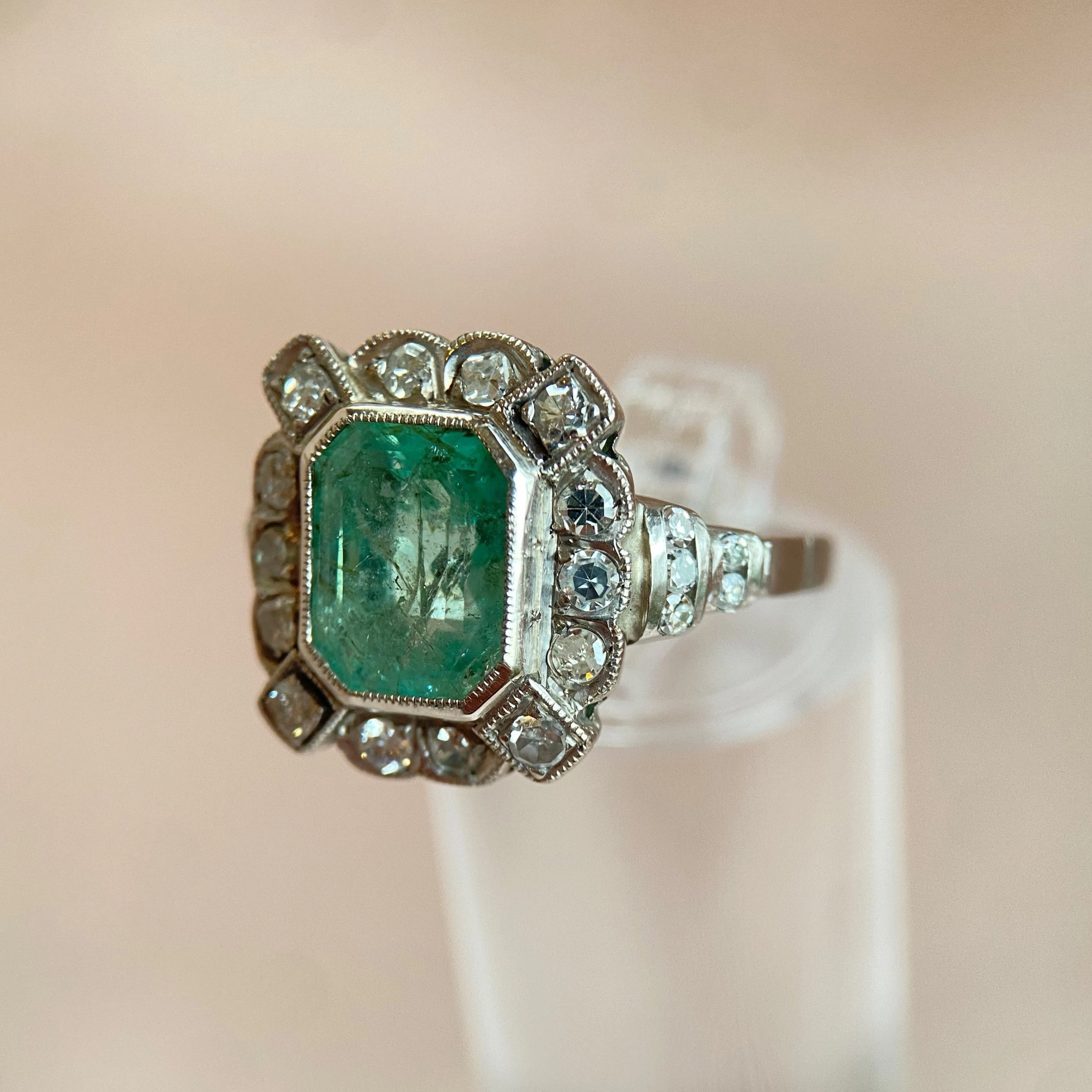 3ct Emerald & Diamonds: “Evergreen Pride” (6k Euro Certificate)