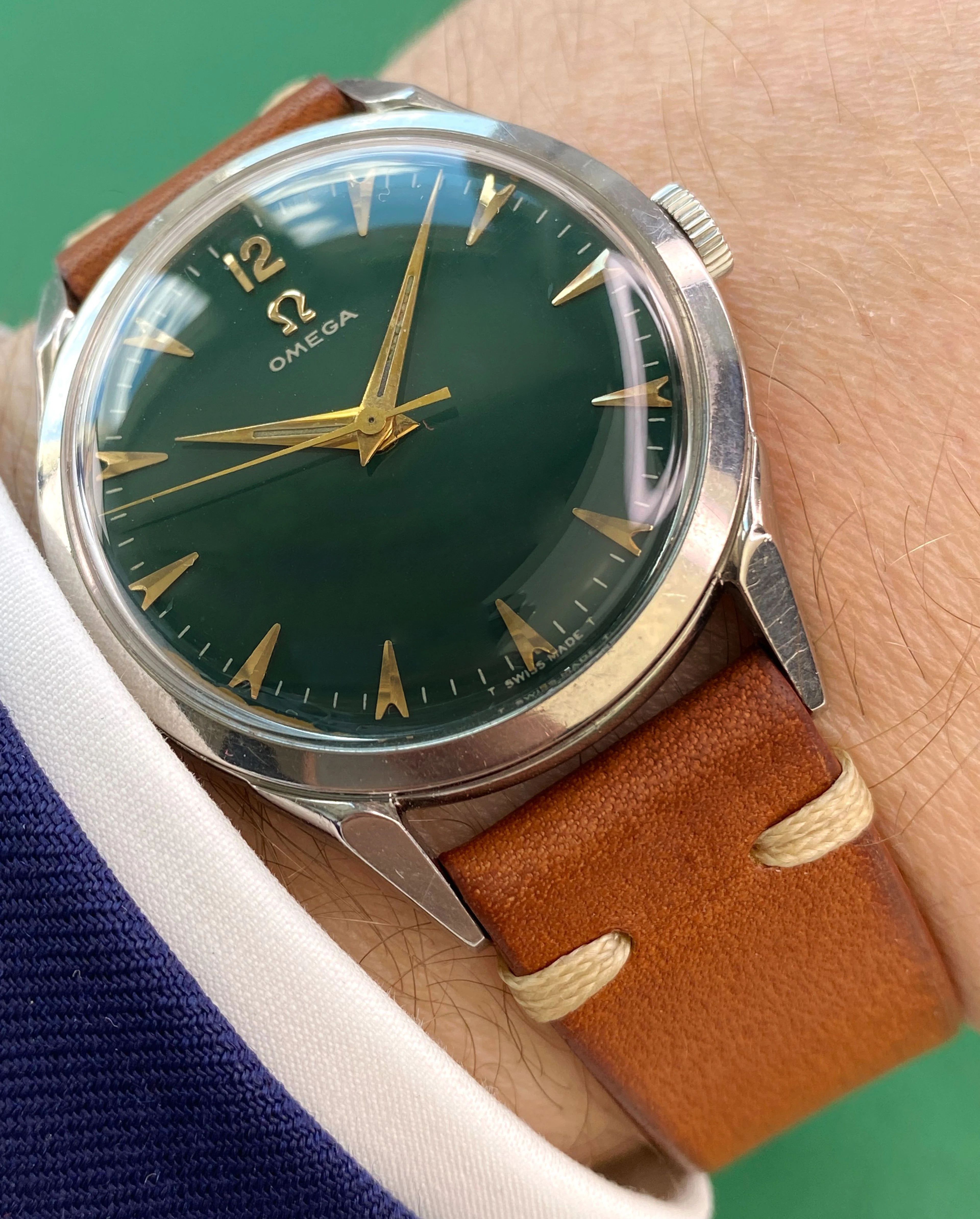 Serviced Omega Vintage 35mm Handwinding Custom Green Dial 2608
