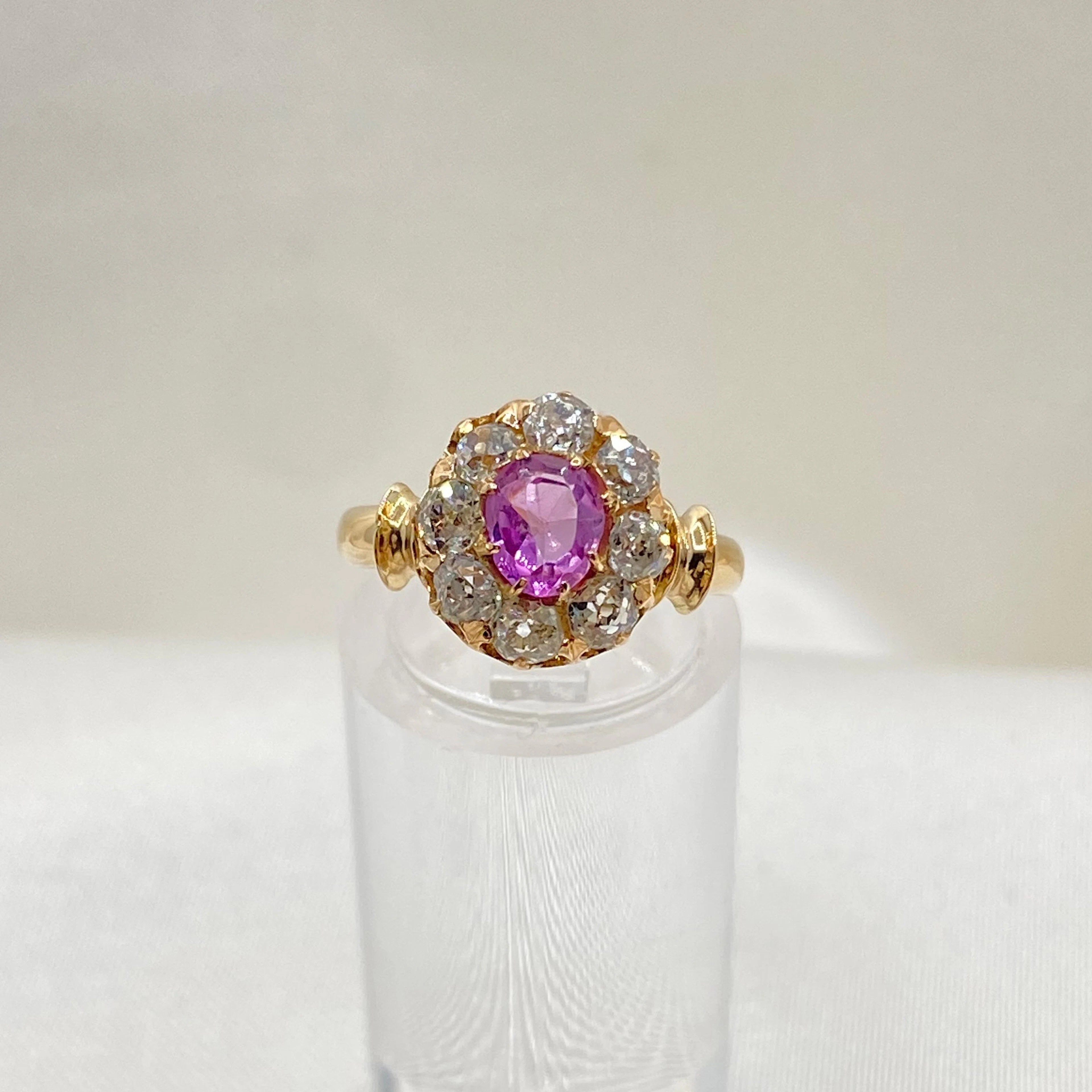 Antique yellow gold ring with PINK sapphire and old-cut diamonds (3200