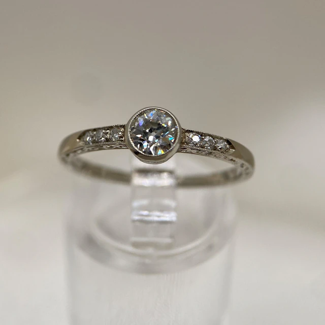 Vintage 14k white gold ring with Old European Cut diamond and octagonal