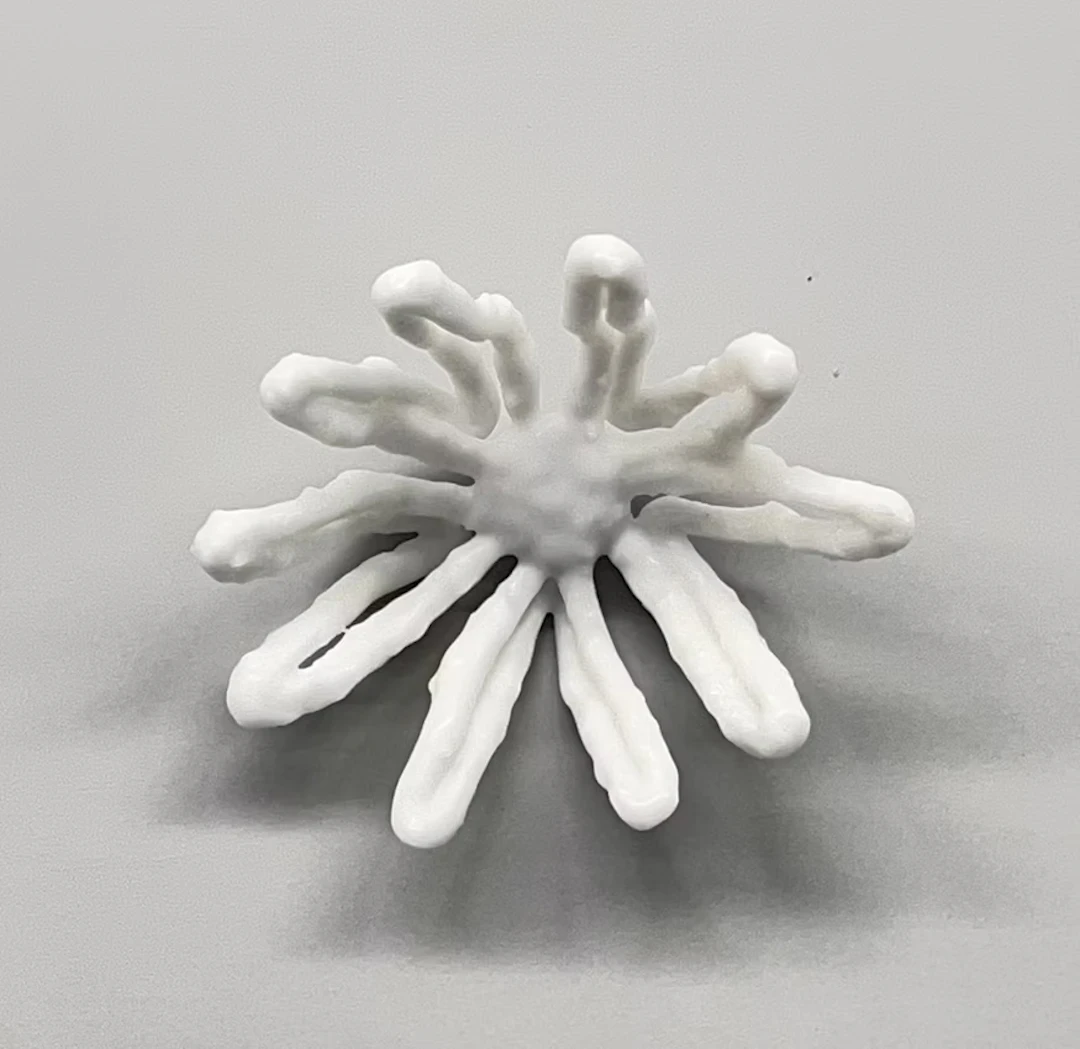 Inge Gutbrod "WachsBlüte m23"
