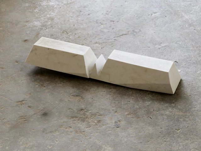 Florian Ecker „unbetitelter Barren 5“ - Zweigstelle Berlin