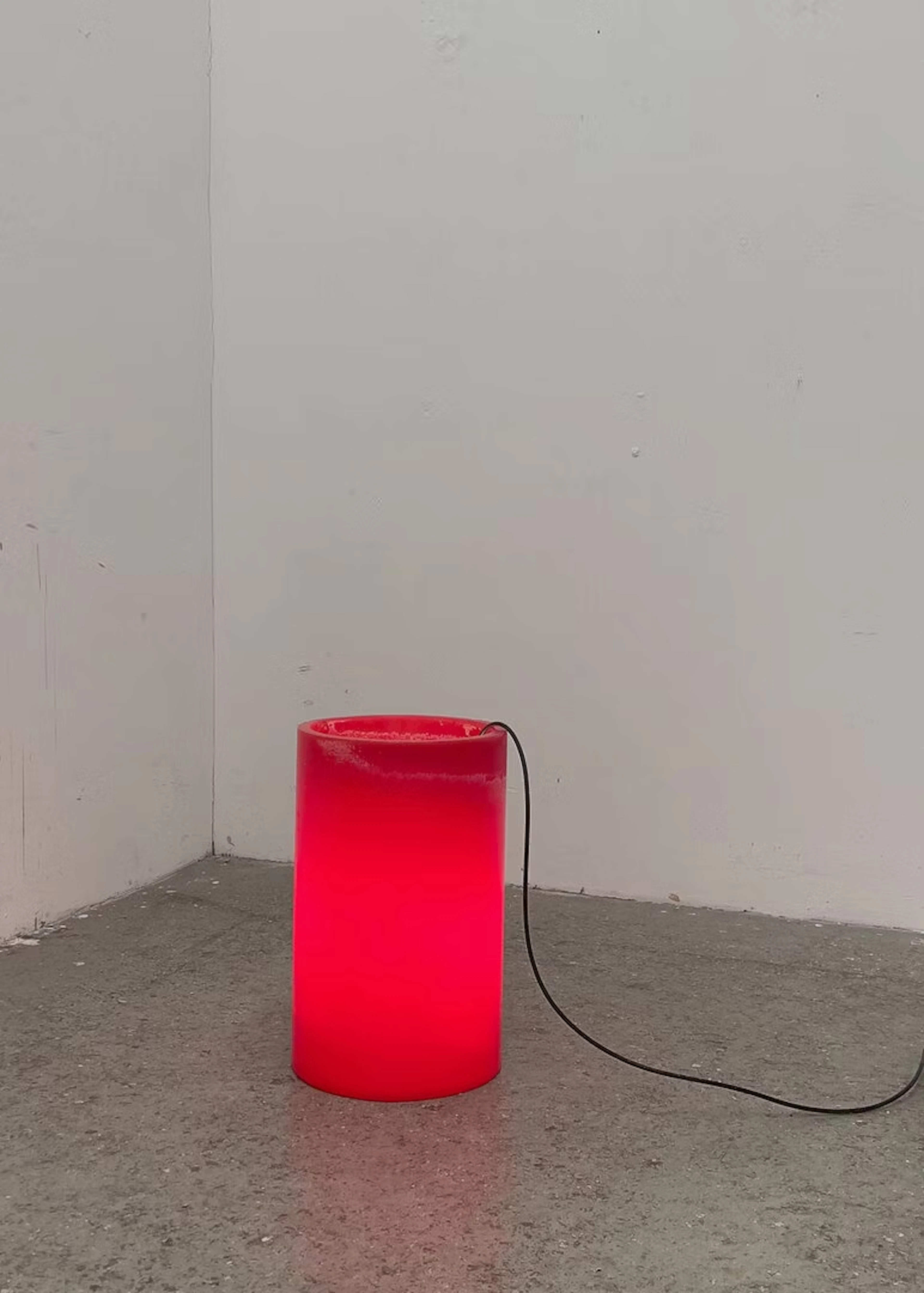 Inge Gutbrod "light-soaked, Rot" - Zweigstelle Berlin