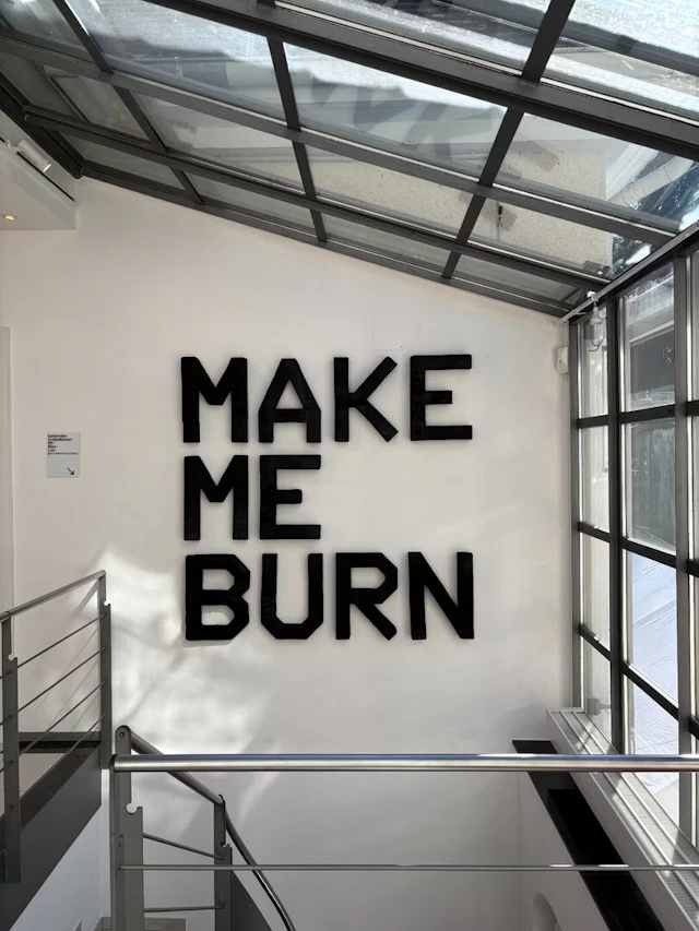 Oliver Braig "MAKE ME BURN" - Zweigstelle Berlin
