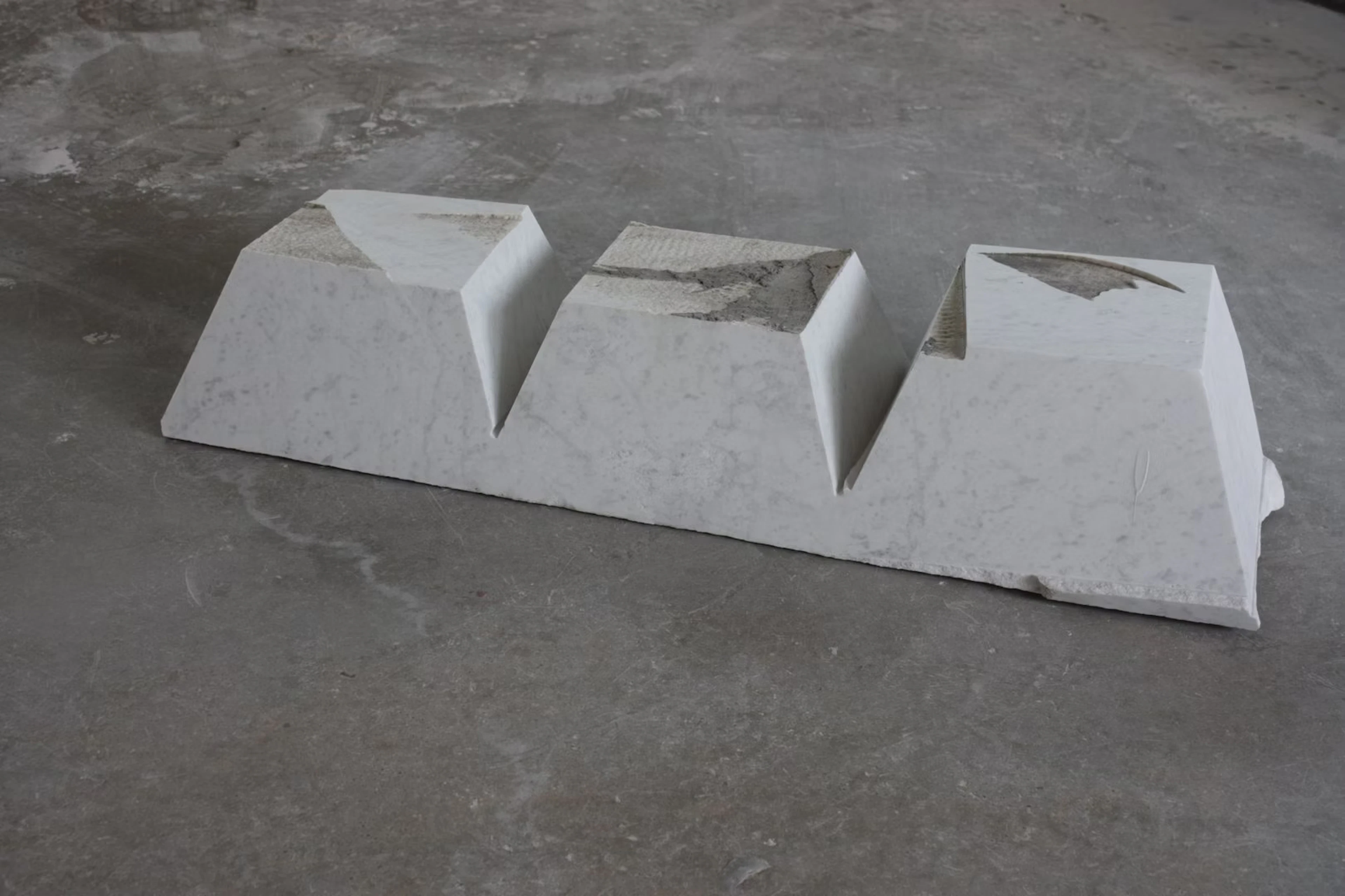 Florian Ecker „unbetitelter Barren 3“ - Zweigstelle Berlin