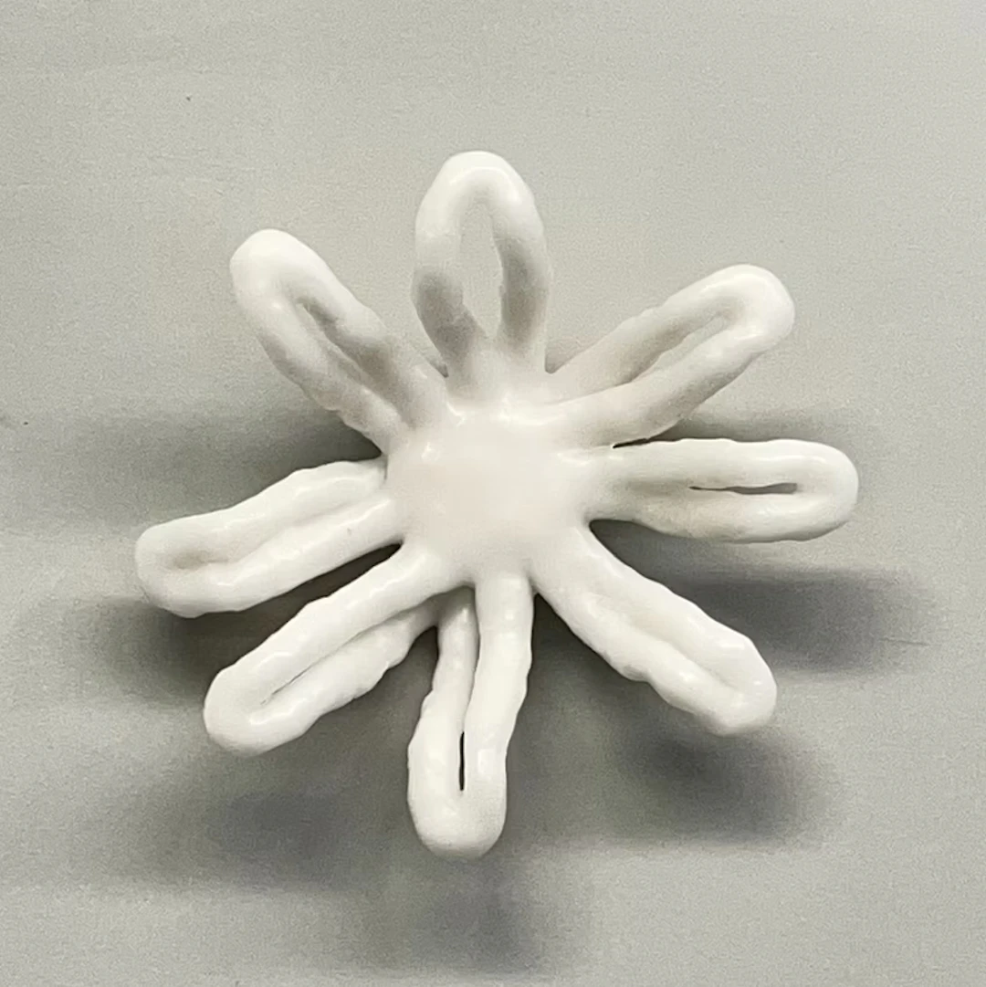 Inge Gutbrod "WachsBlüte k6"
