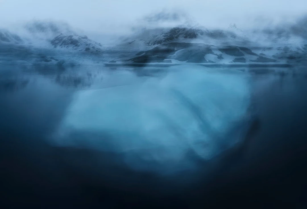 Anja Behrens "Polar Nexus_Time is fleeting - Smeerenburgbreen 01"