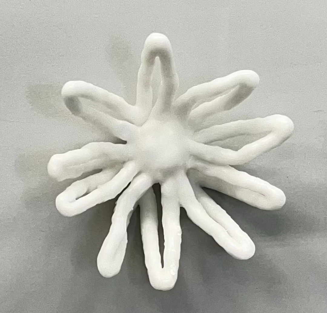Inge Gutbrod "WachsBlüte m26"