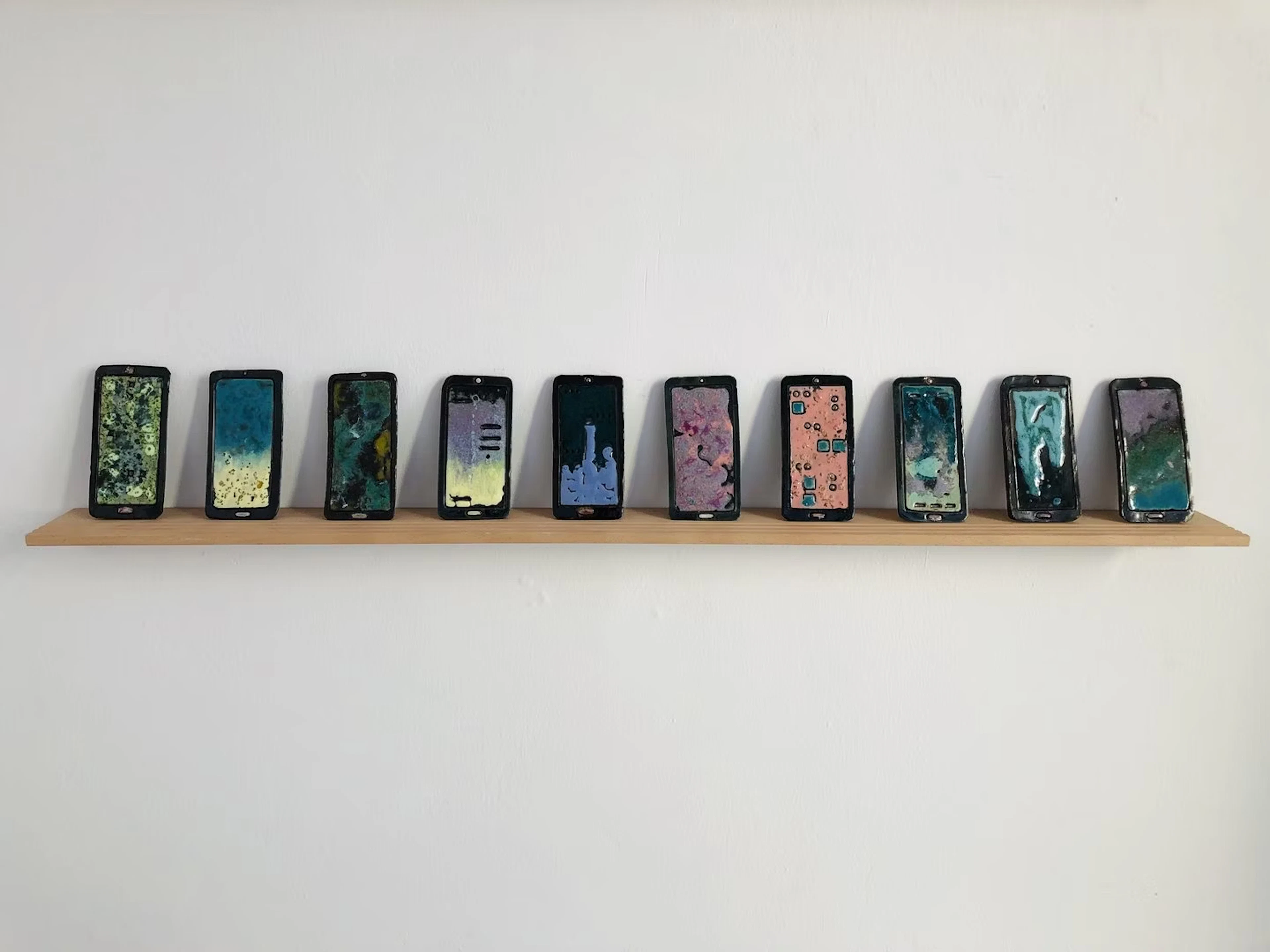 Katrin Leitner "PFA-iPHONE´s_Augsburg Edition" - Zweigstelle Berlin