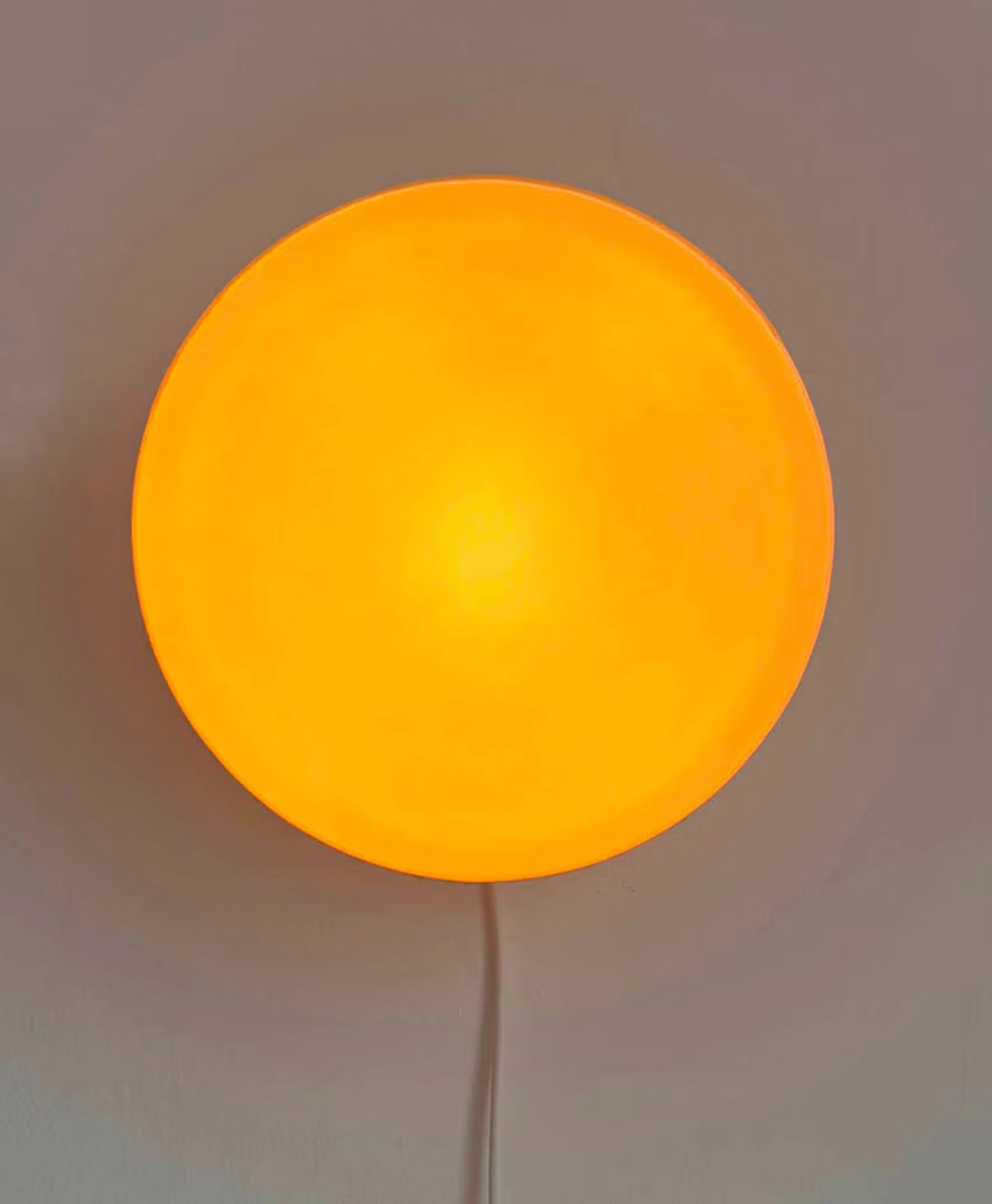 Inge Gutbrod "lovesong-rund, XXXXV Hellorange" - Zweigstelle Berlin