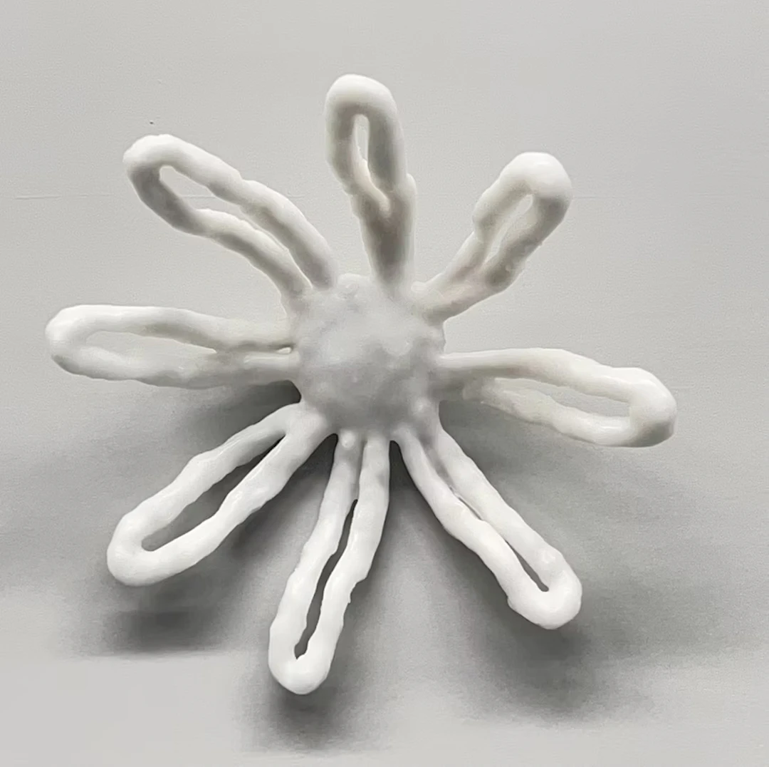 Inge Gutbrod "WachsBlüte k4"