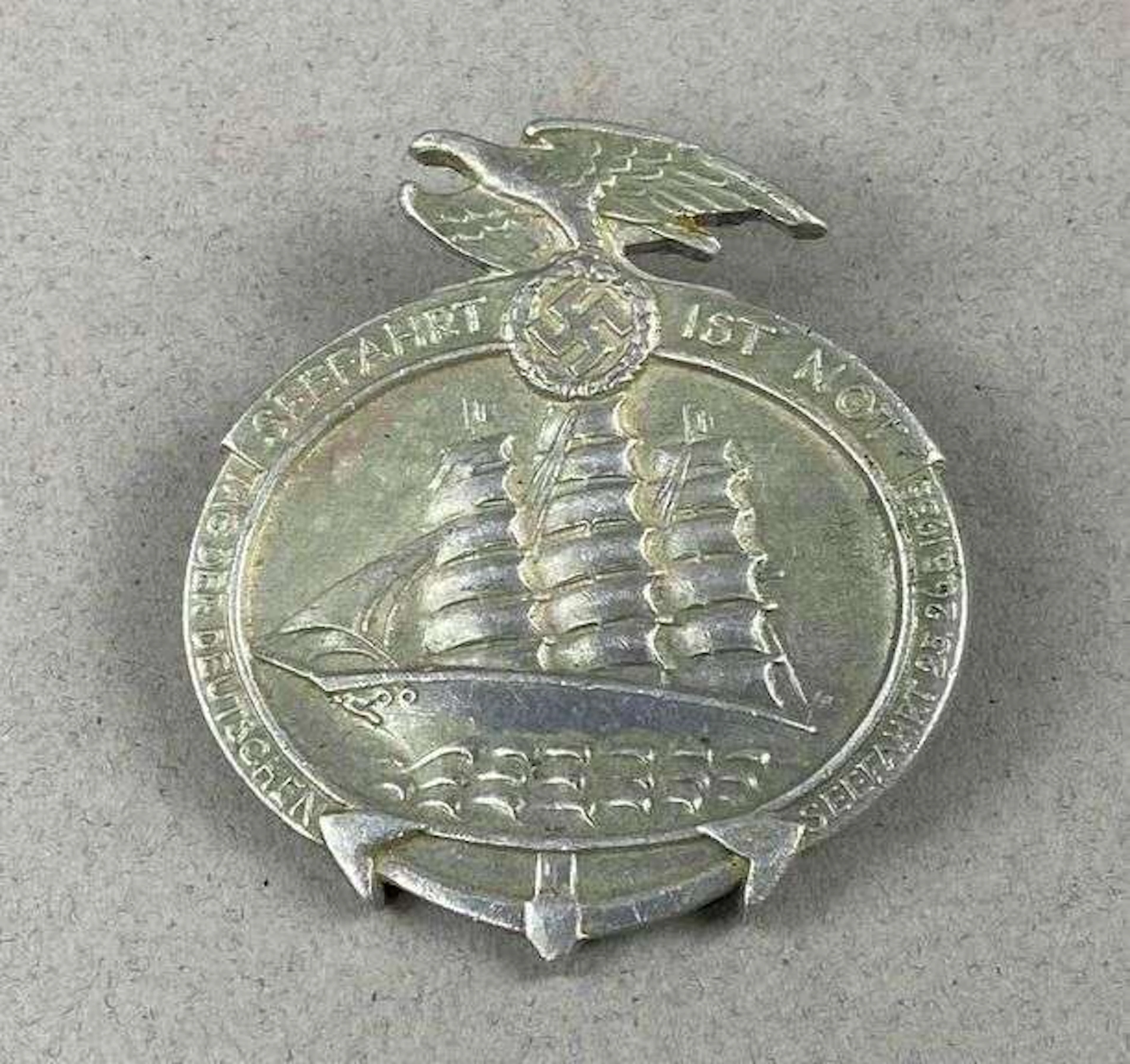 WW2 1935 German Tag Der Deutschen Seefahrt Tinnie Badge