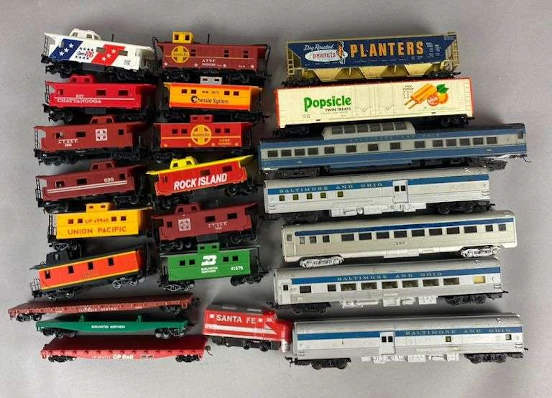 Group of Assorted HO Scale Train Cars and More