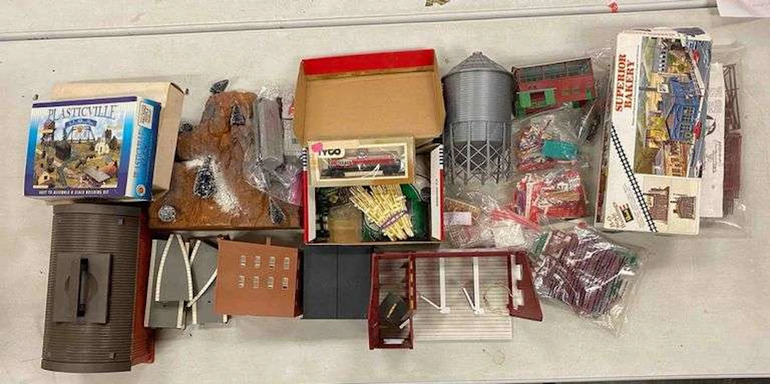 Group of Assorted HO Scale Model Building and More