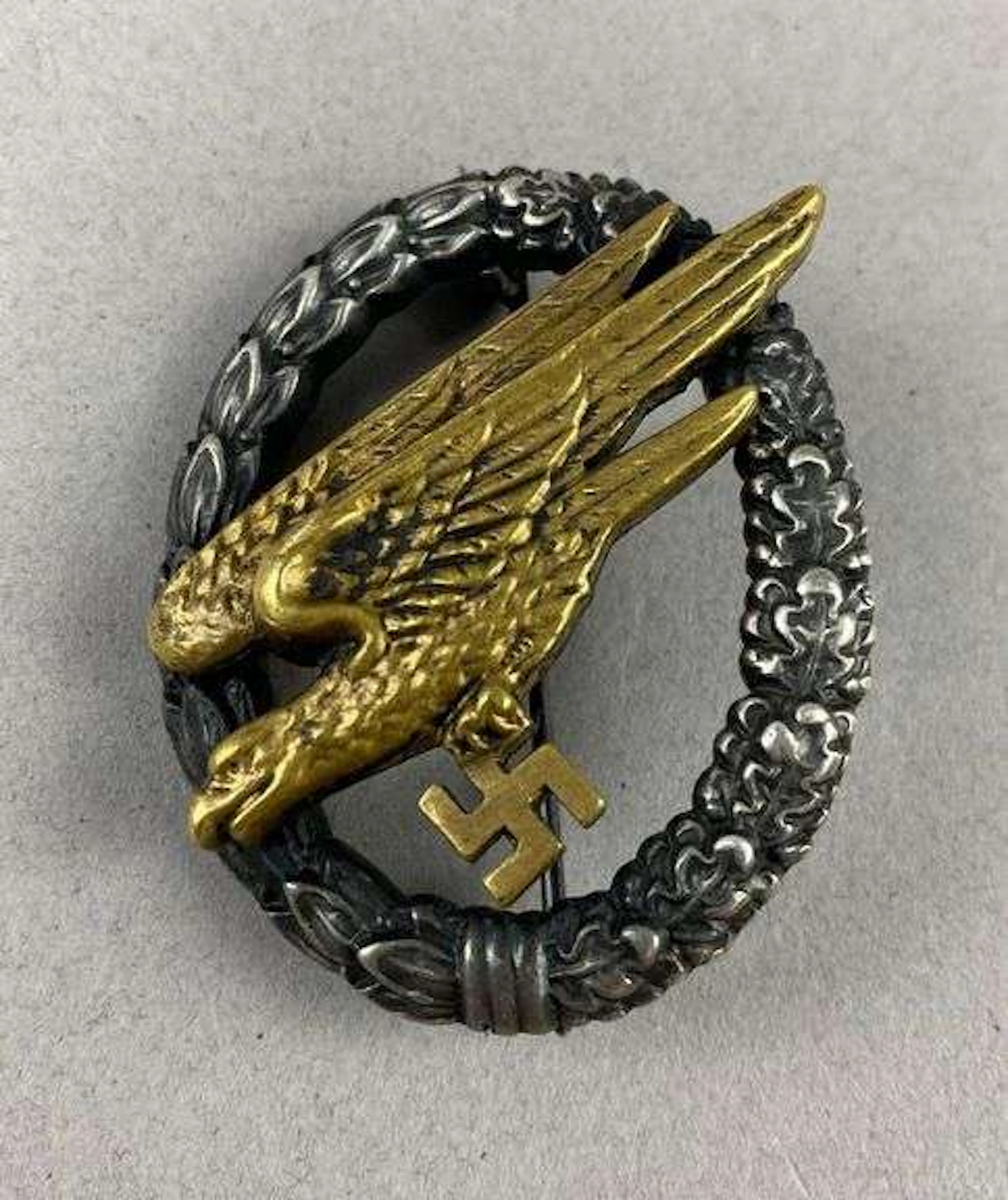 WW2 German Style Luftwaffe Paratroopers Badge