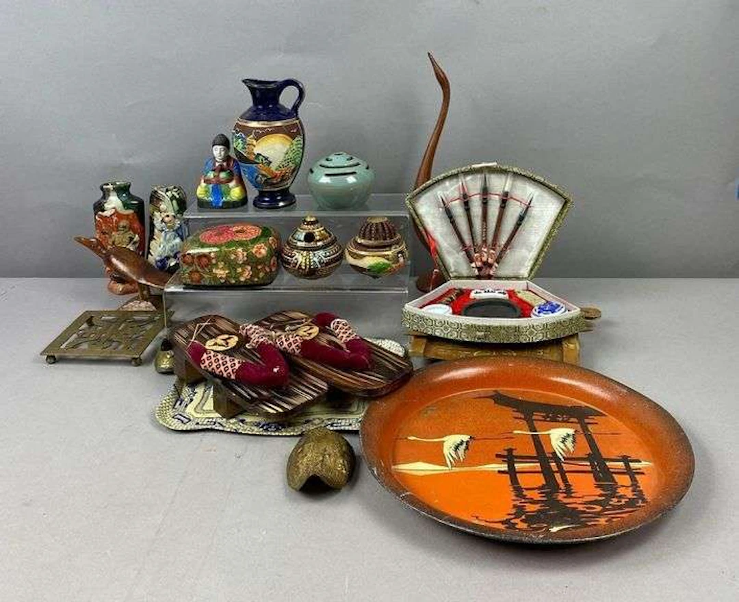 Group of 1960’s Japan Souvenirs