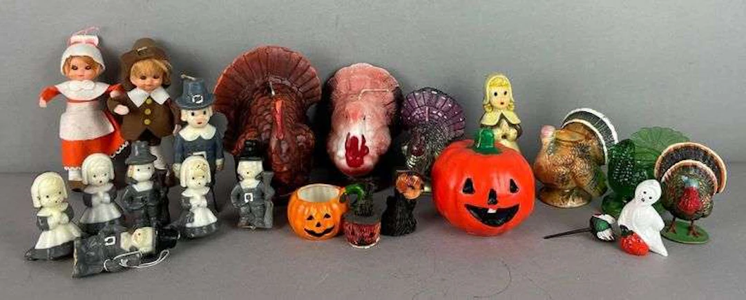 Group of Vintage Thanksgiving / Halloween Items