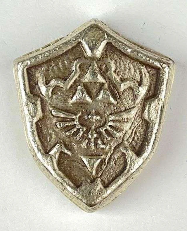 MK Barz Hand Poured The Legend of Zelda Hylian Shield 2 oz .999 Fine