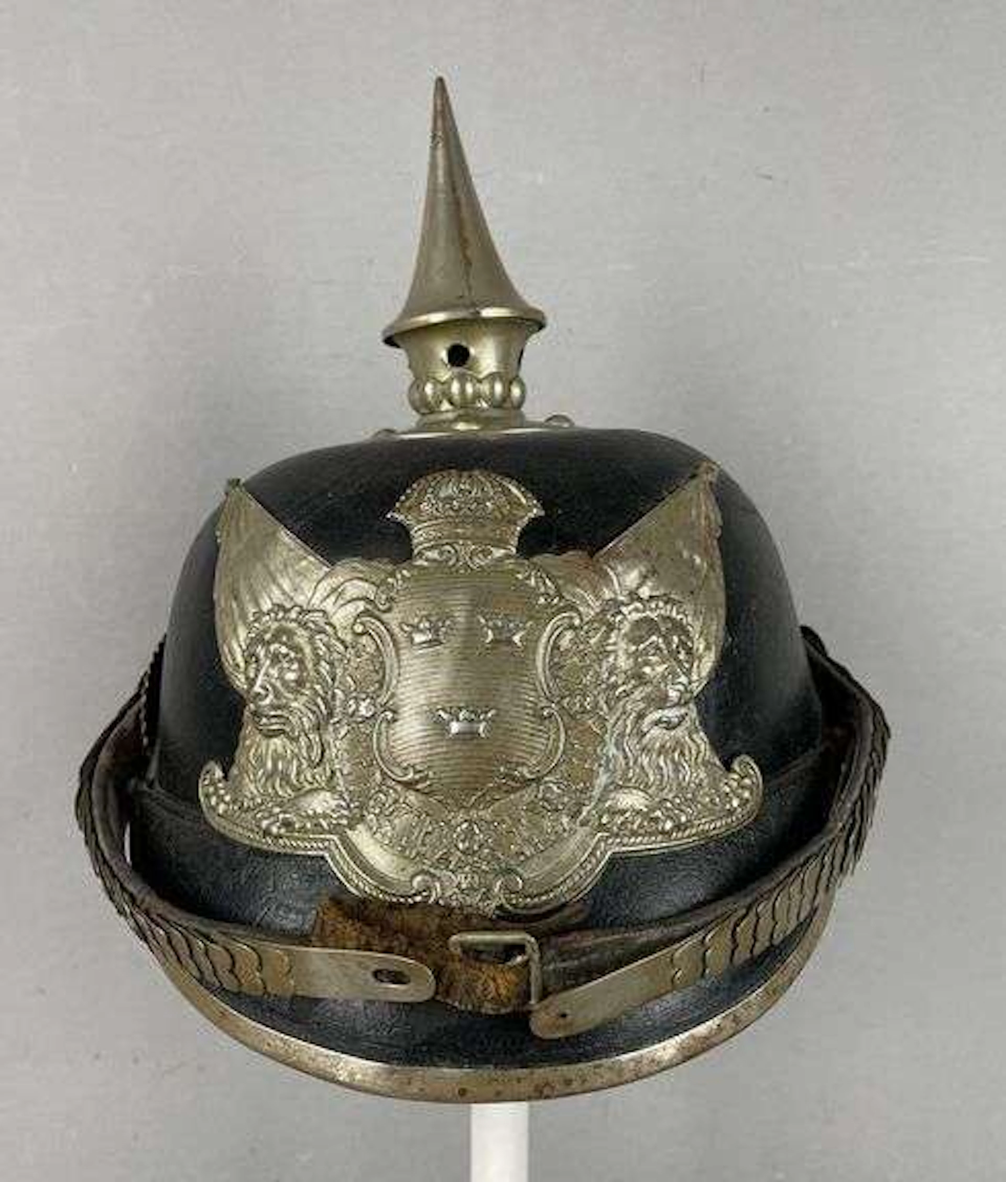 Rare Imperial Swedish GOTA Guards Enlisted Spike Helmet