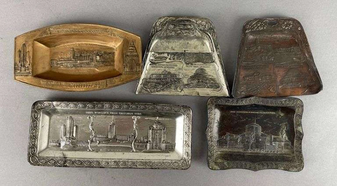Group of 1933/34 Chicago Worlds Fair Souvenir Tin Trays