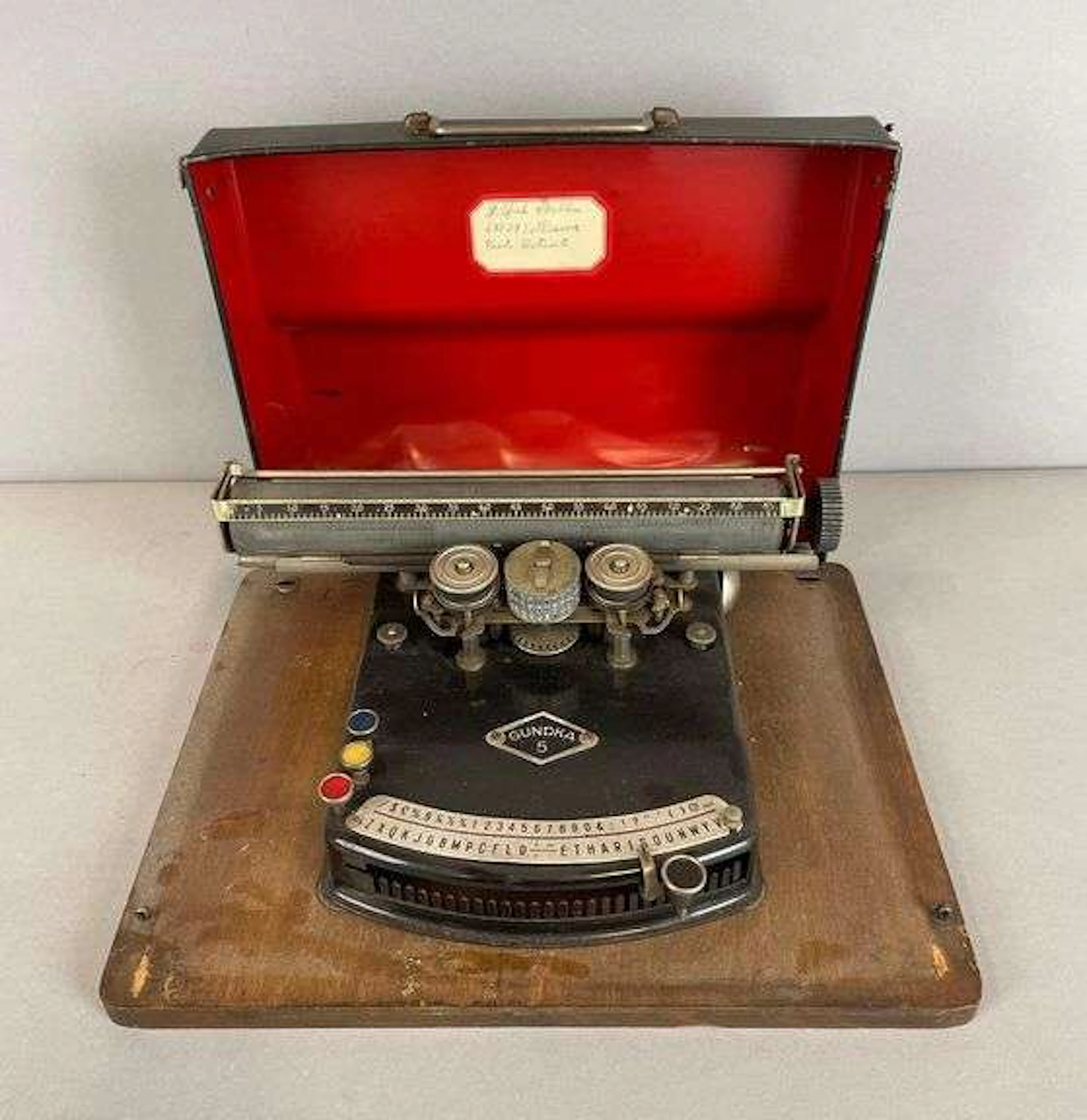 Vintage Gundka 5 Index Typewriter
